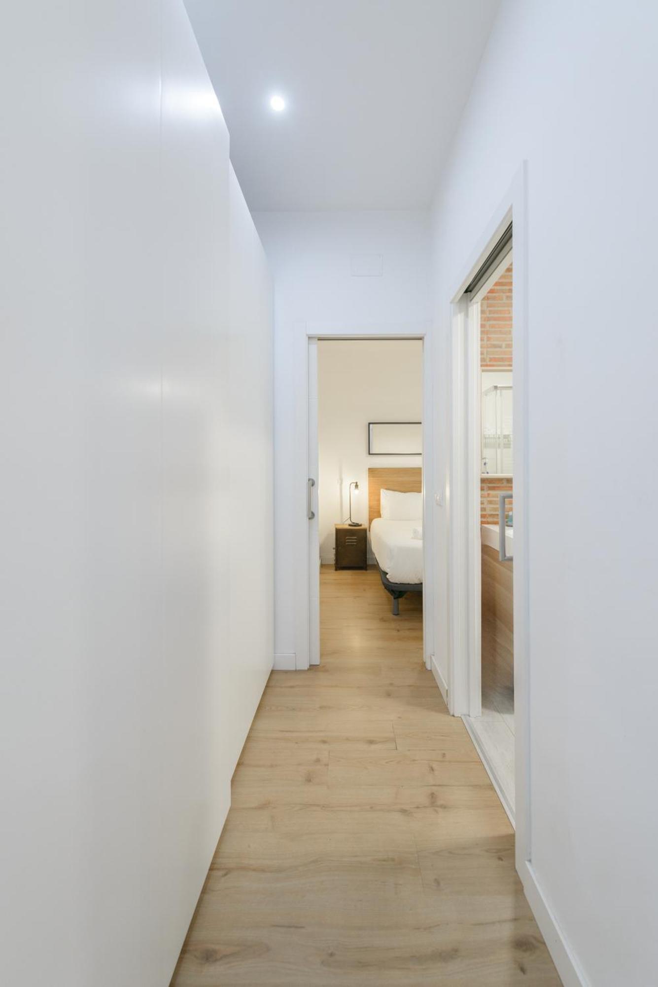Avila Calle, Precioso Estudio En Santiago Bernabeu-estrecho En Segundo Piso Sin Ascensor Apartment Madrid