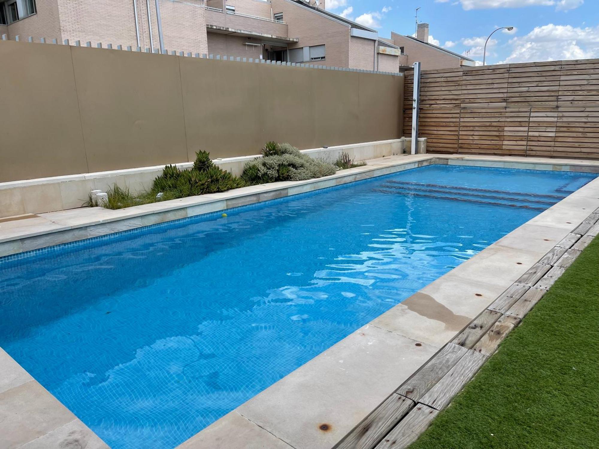 Valdevebas Con Piscina Madrid