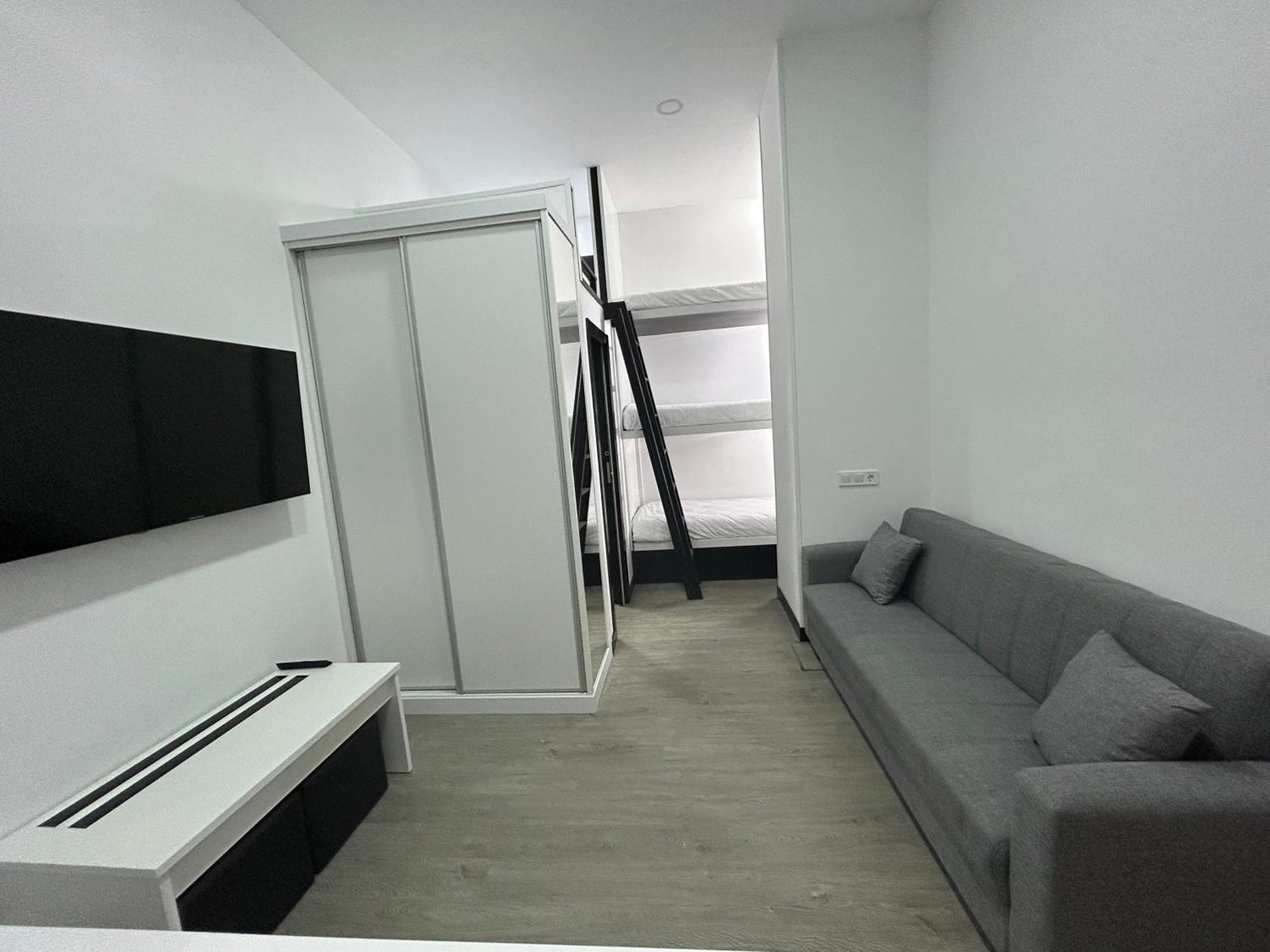 Cotrades 4 En San Blas-canillejas Apartamento *