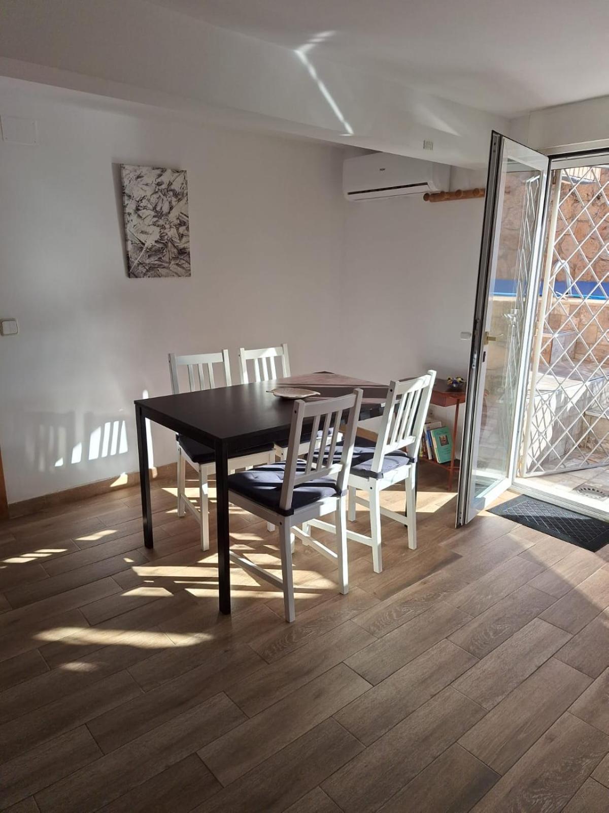 Apartamento Cercano A Ifema, Aeropuerto, Clinica Universitaria Navarra Y Civitas Metropolitano Lejlighed *