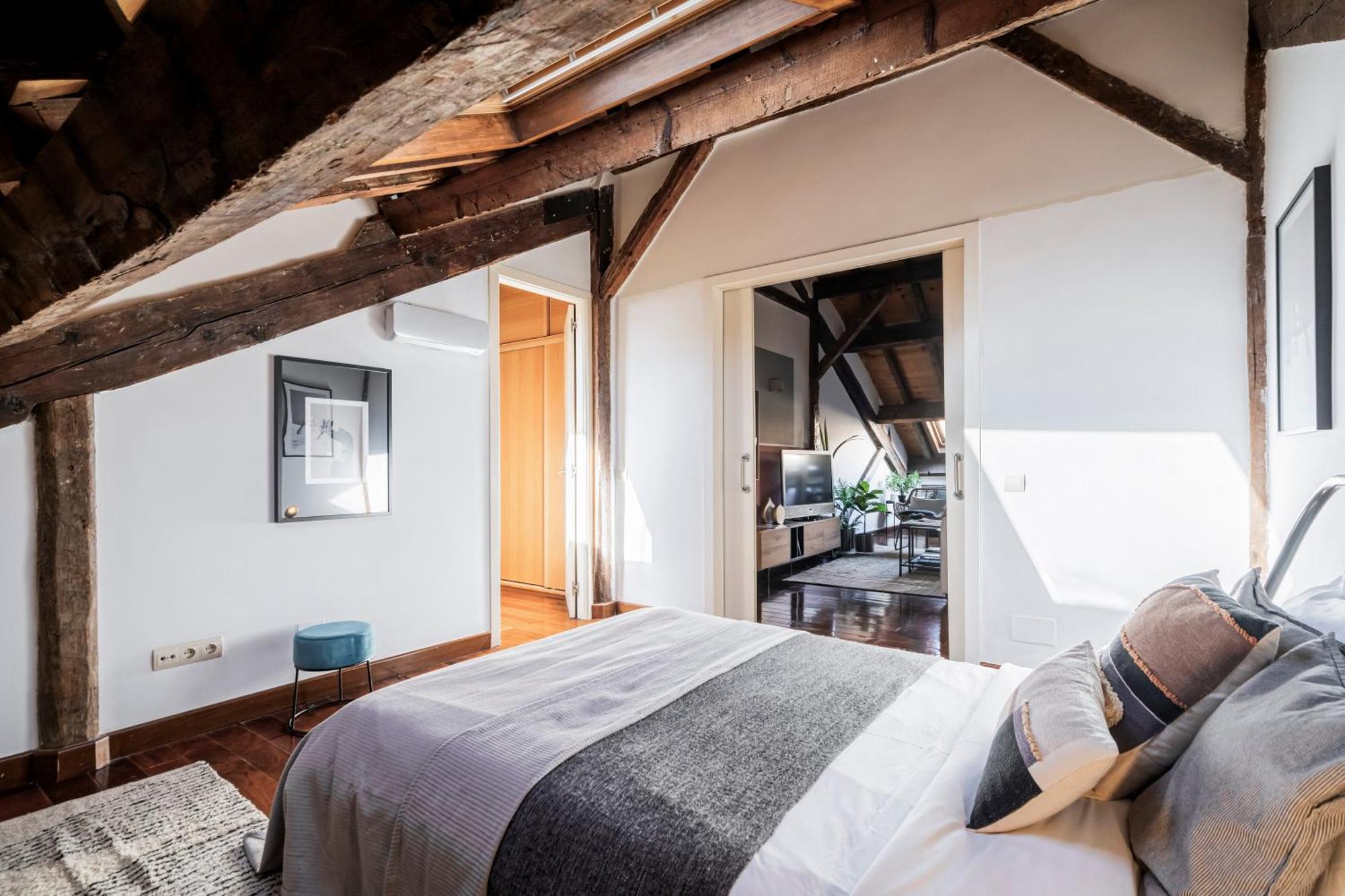 Apartment 16th Century Palace Madrid