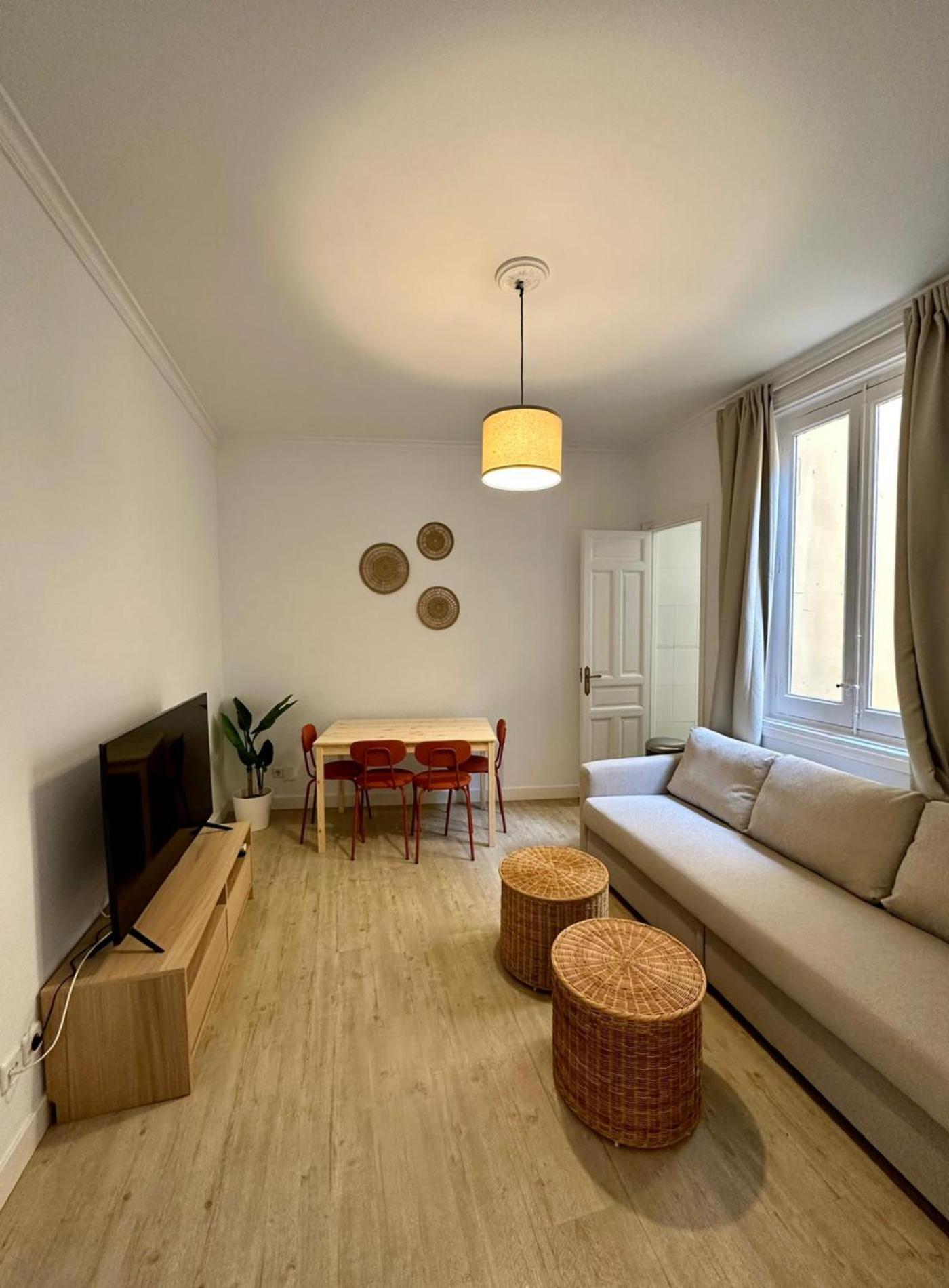 Apartment Loft 3pax En Huertas-cortes *