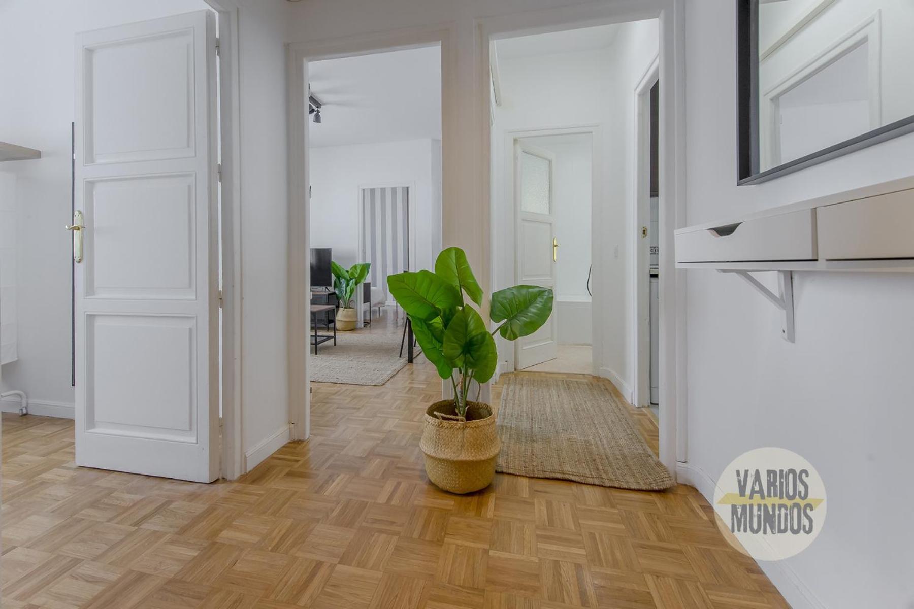 Apartment Practico 7pax En Calle Santa Ana Centro De *