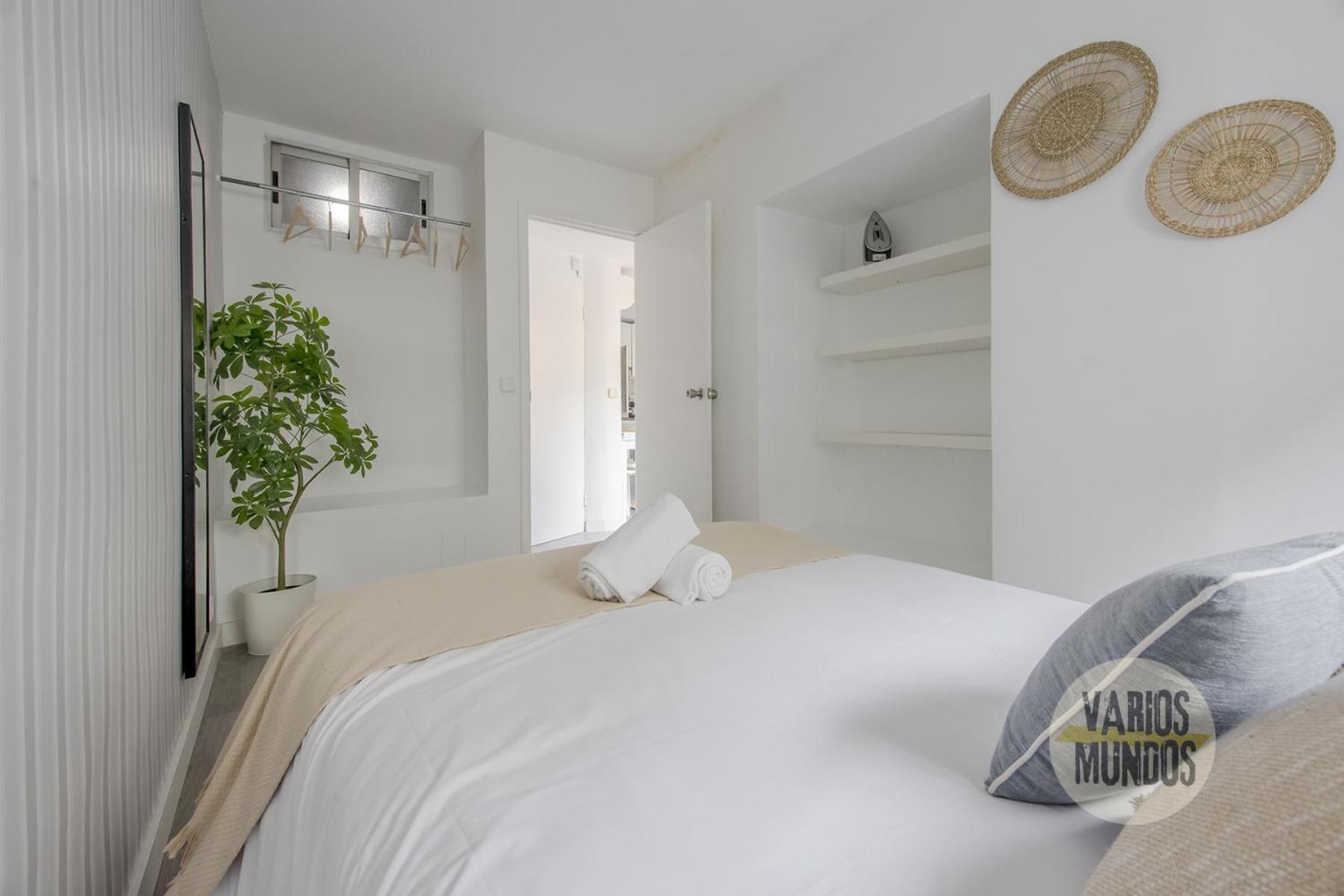 Apartment Atico Calle Silva 3pax Con Terraza Esquina Con Gran Via E2 Madrid