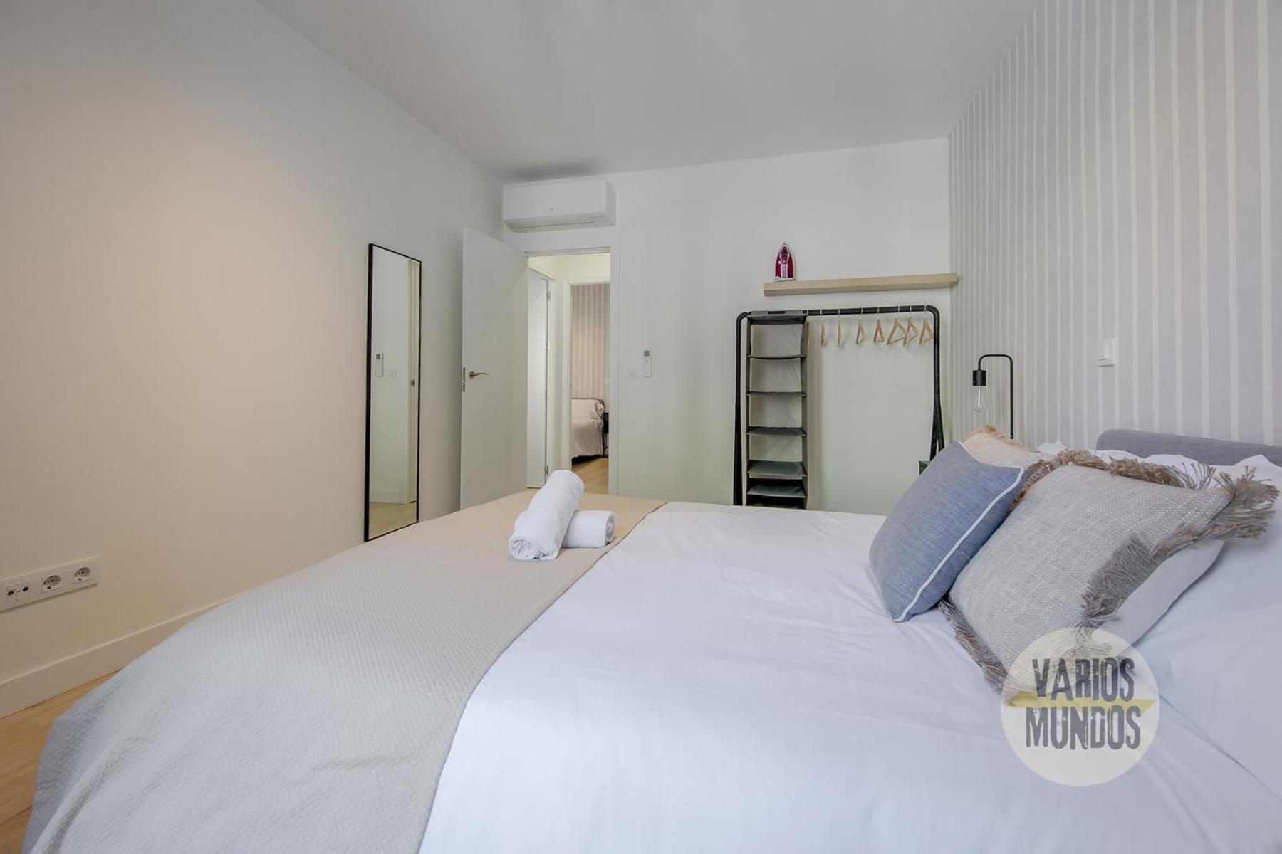 Apartment Spacious New Aparment 8pax En La Plaza De Tirso E1 Madrid