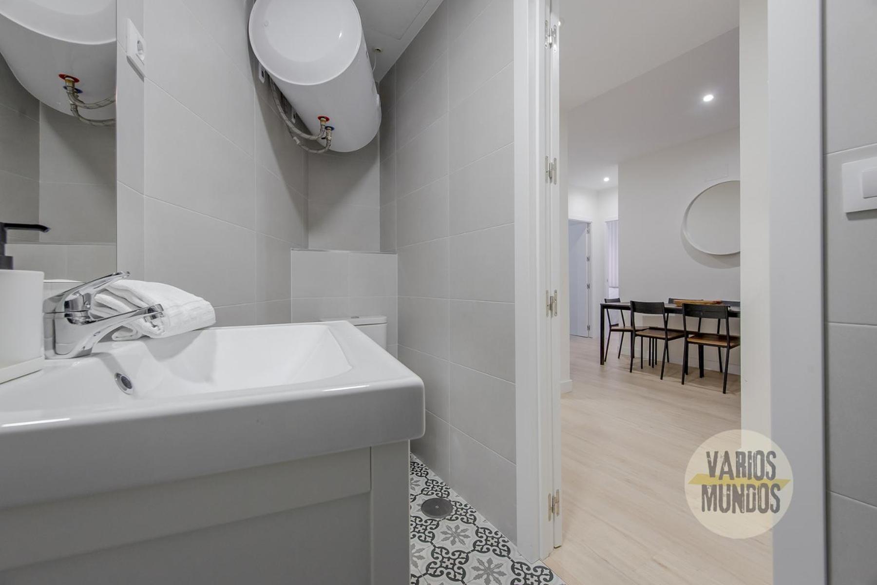 Apartment Spacious New Aparment 8pax En La Plaza De Tirso E1