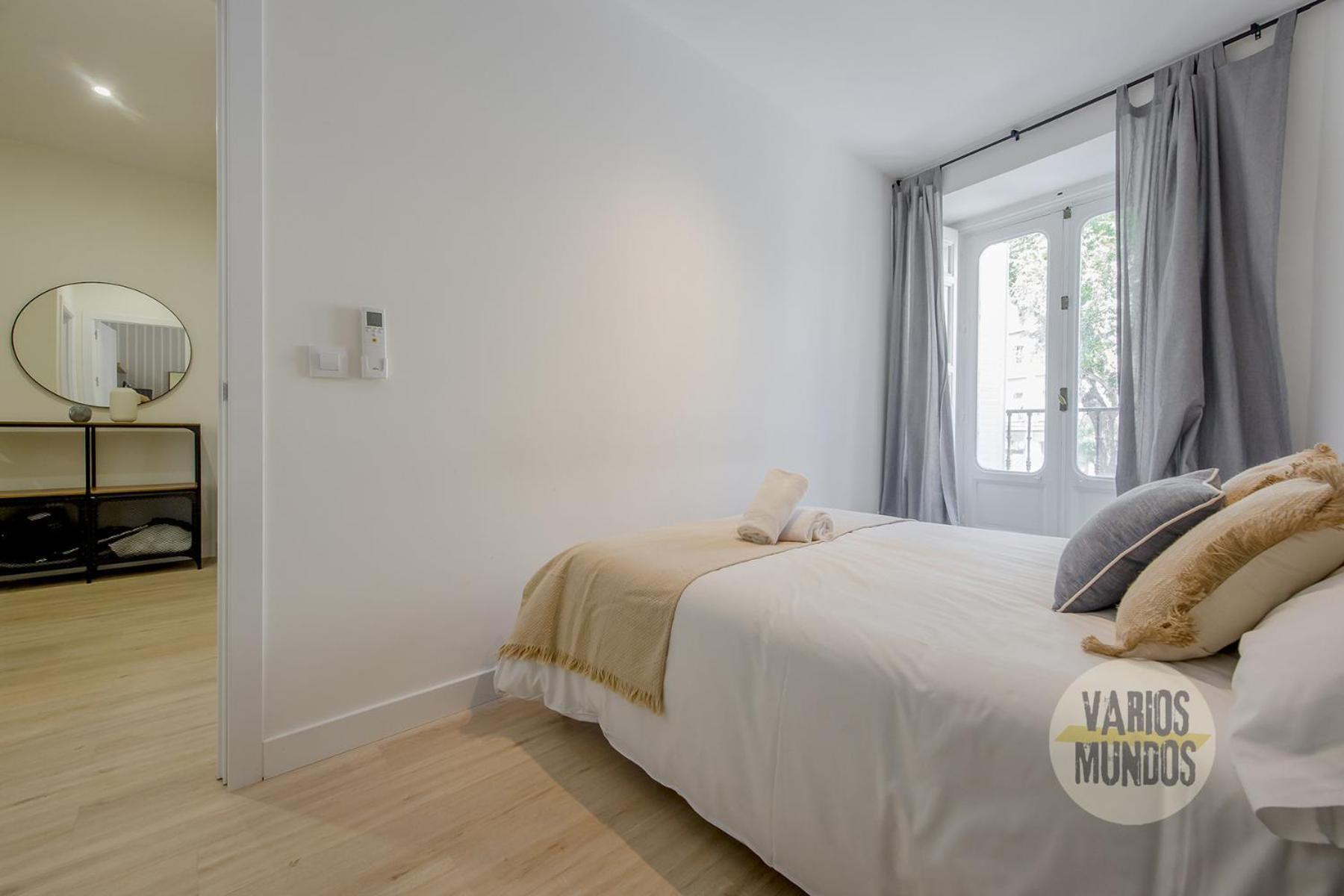 Spacious New Aparment 8pax En La Plaza De Tirso E1 Apartment
