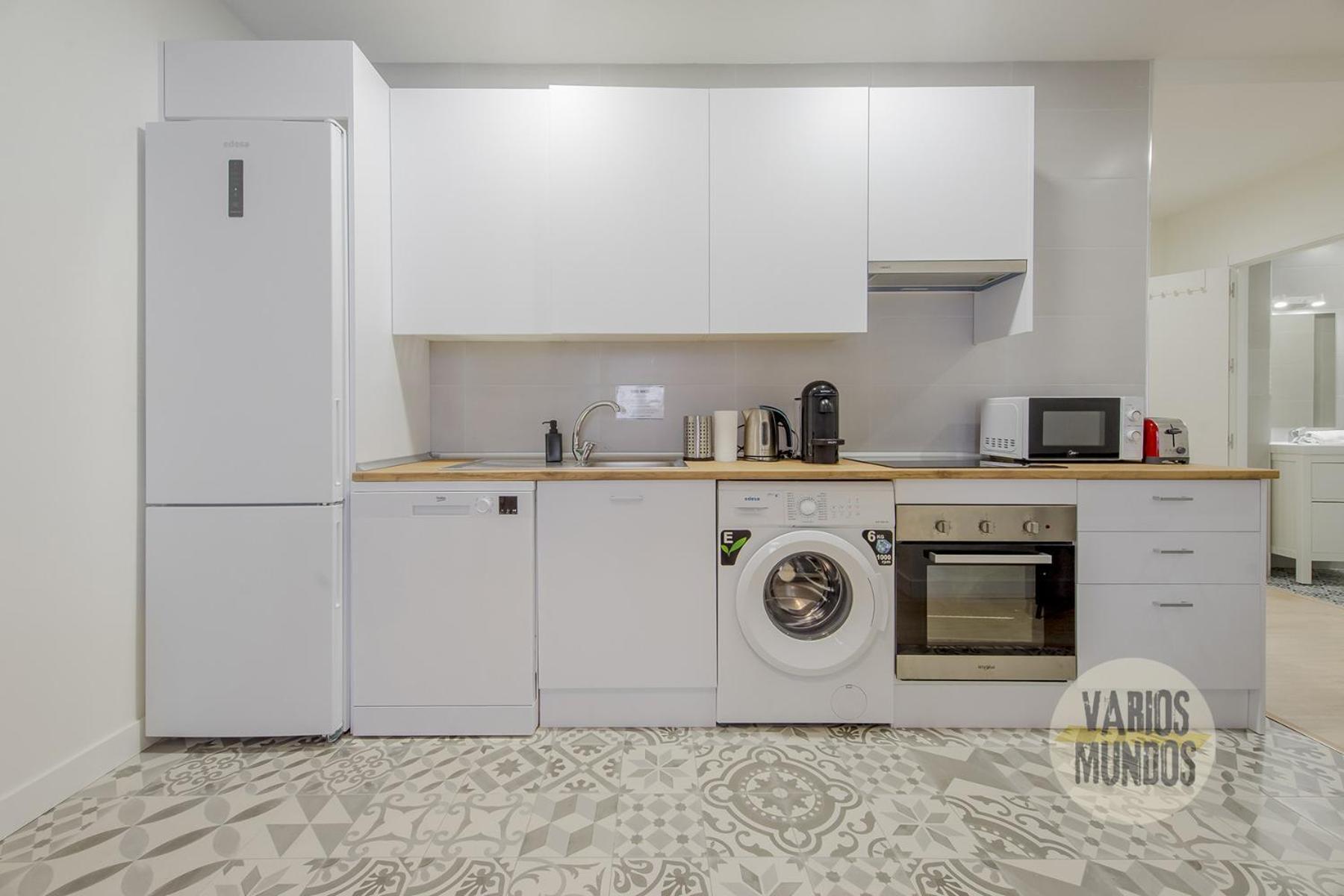 Spacious New Aparment 8pax En La Plaza De Tirso E1 *