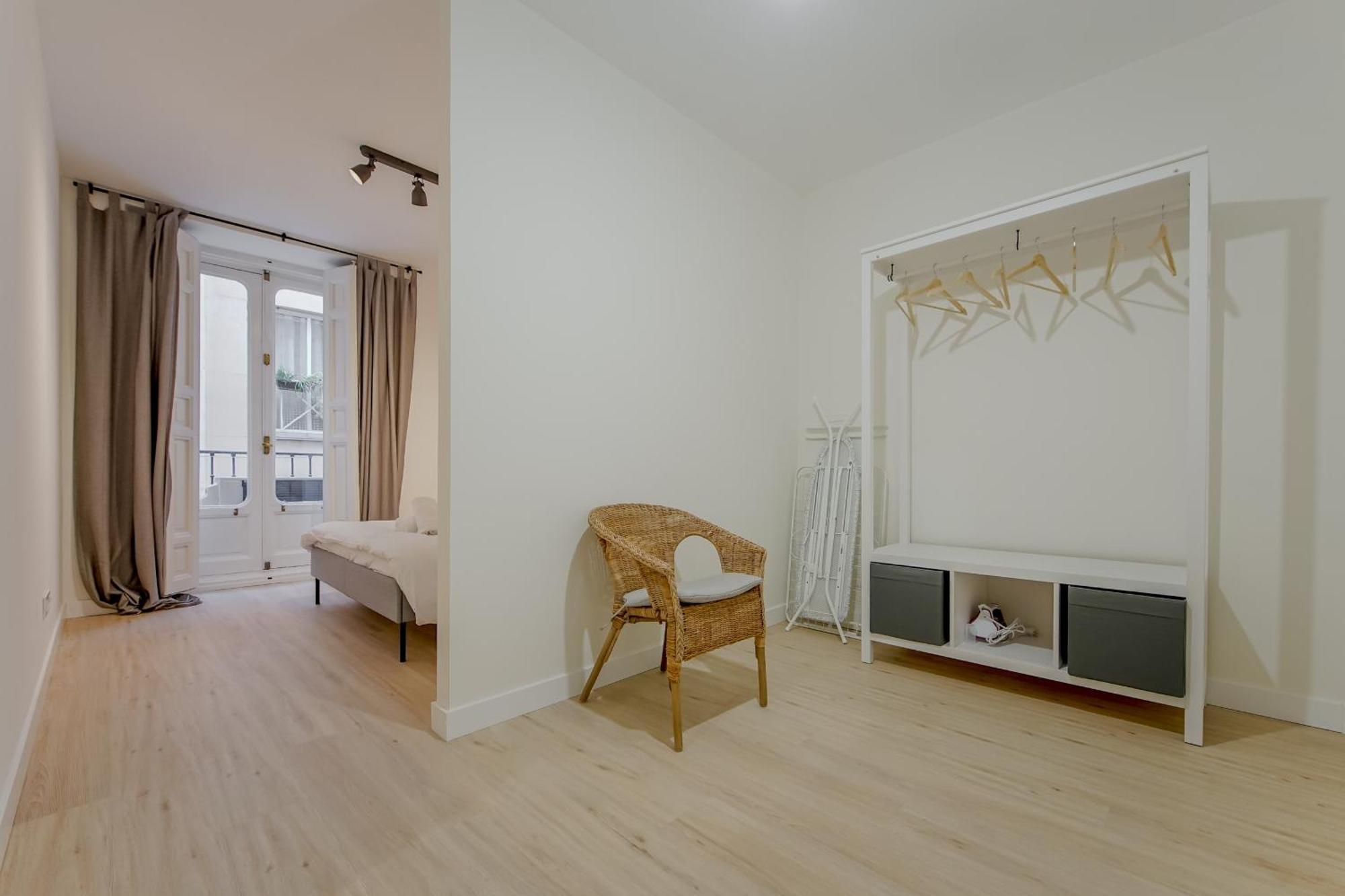 Modern 6pax En La Plaza De Tirso-centro E1 Apartment *