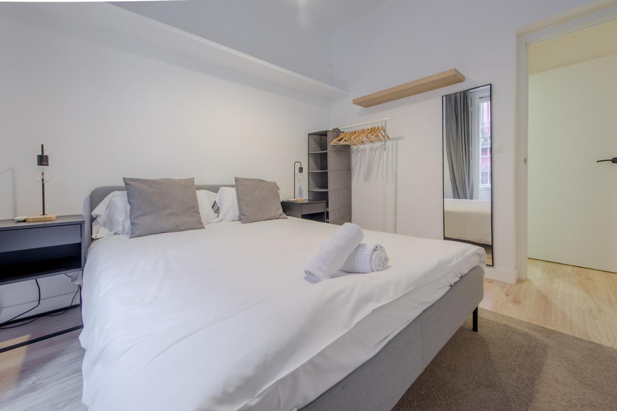 Premium 9pax En Calle Olmo - Centro De E1 Lejlighed