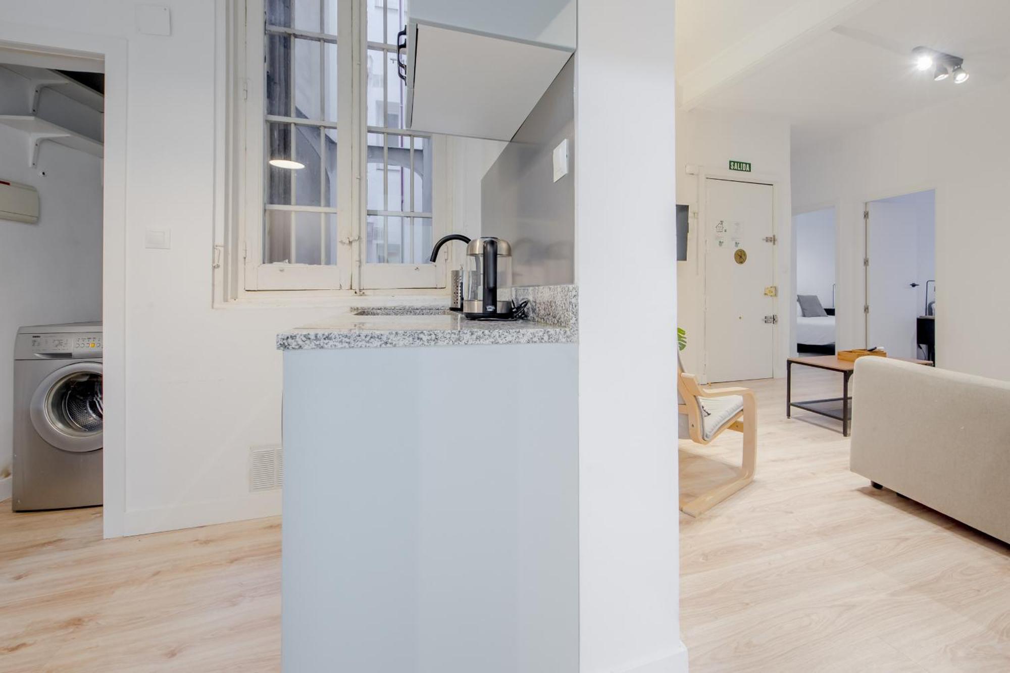 Premium 9pax En Calle Olmo - Centro De E1 * Madrid