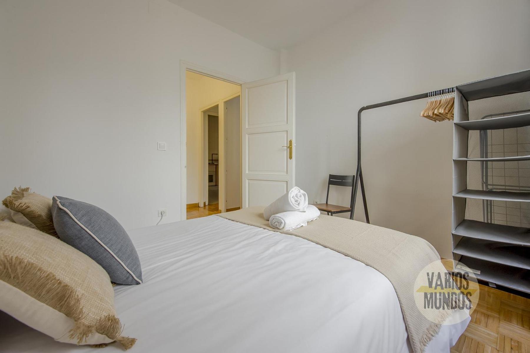 Centrico Apt En La Calle Toledo 77 Apartment *