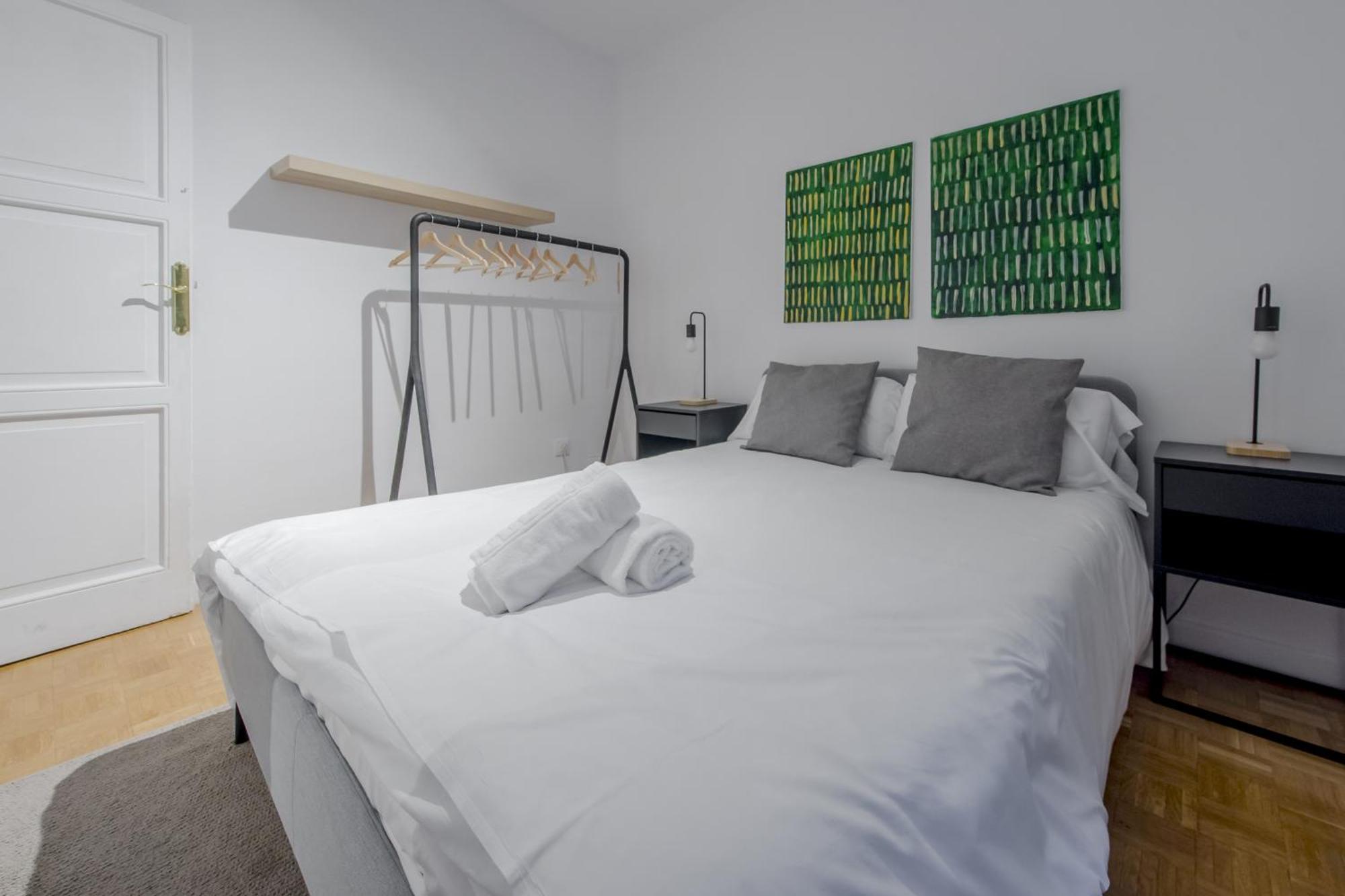 Apartamento Vive Experiencia 7, En Santa Ana 6 *