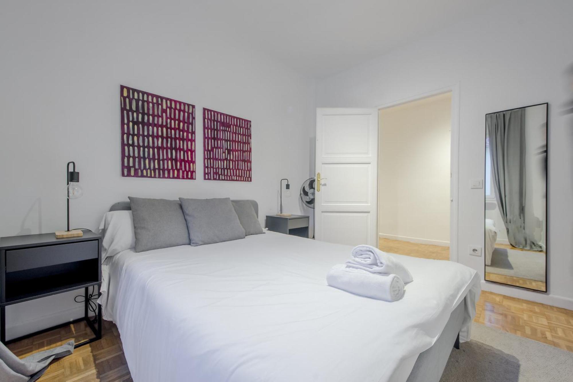 Vive Experiencia 7, En Santa Ana 6 Apartamento