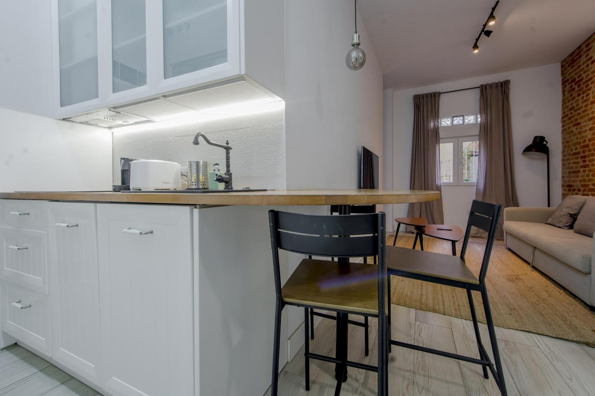 C-almendro, Nuevo Piso En El Corazon De E1 Apartment