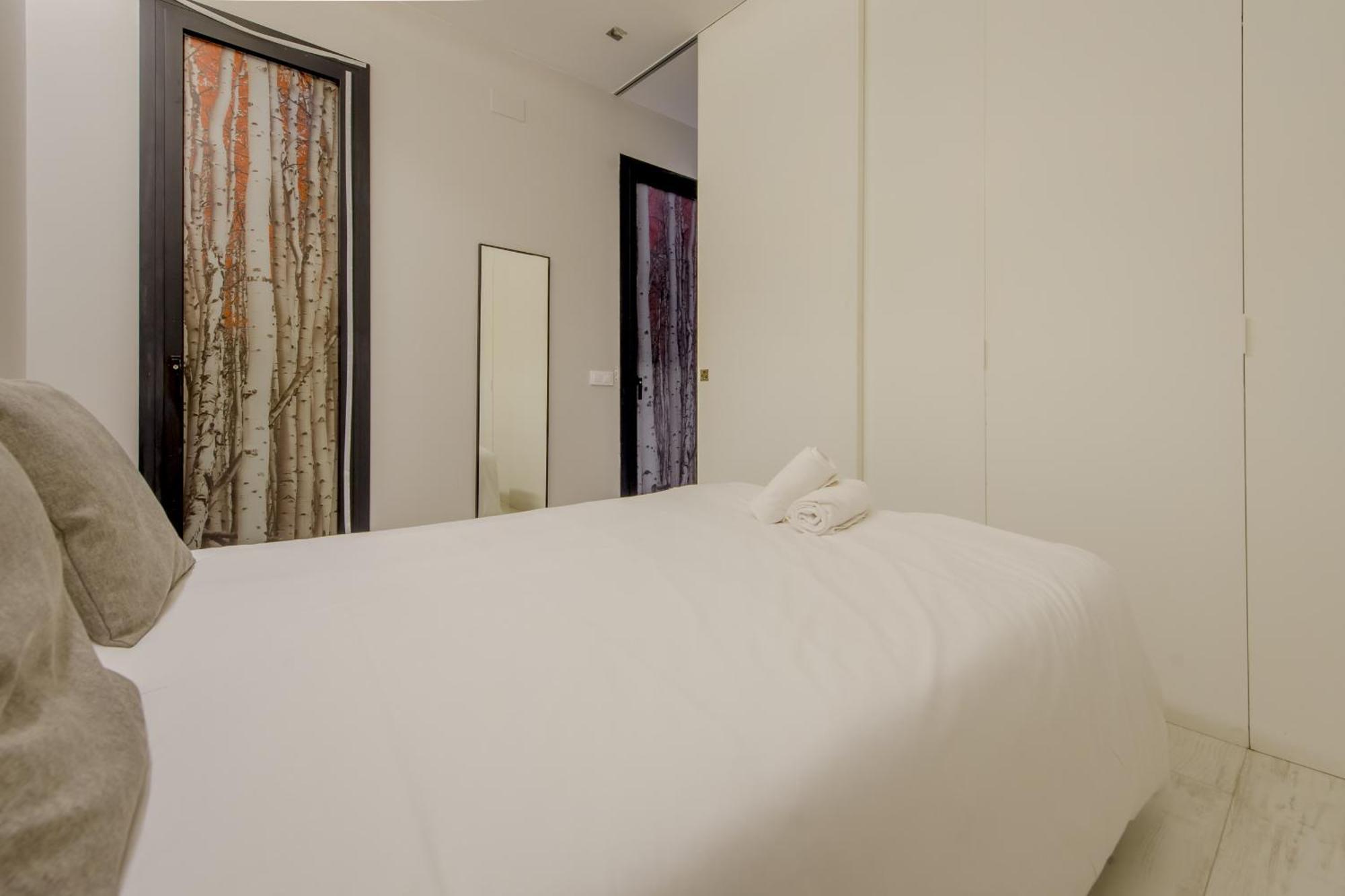 Con Estilo - 5pax En Zona Tirso-centro E1 Lejlighed