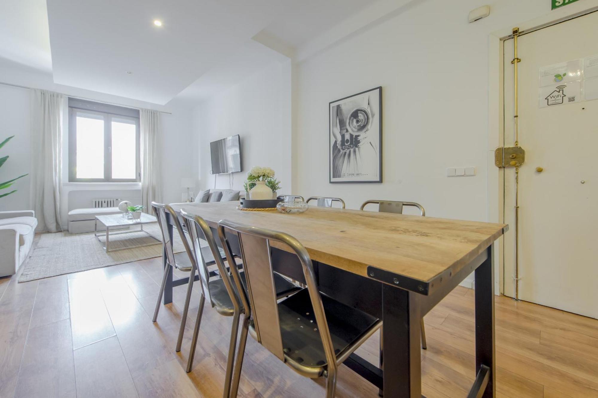 Luxury De 5hab En El Centro De Apartment