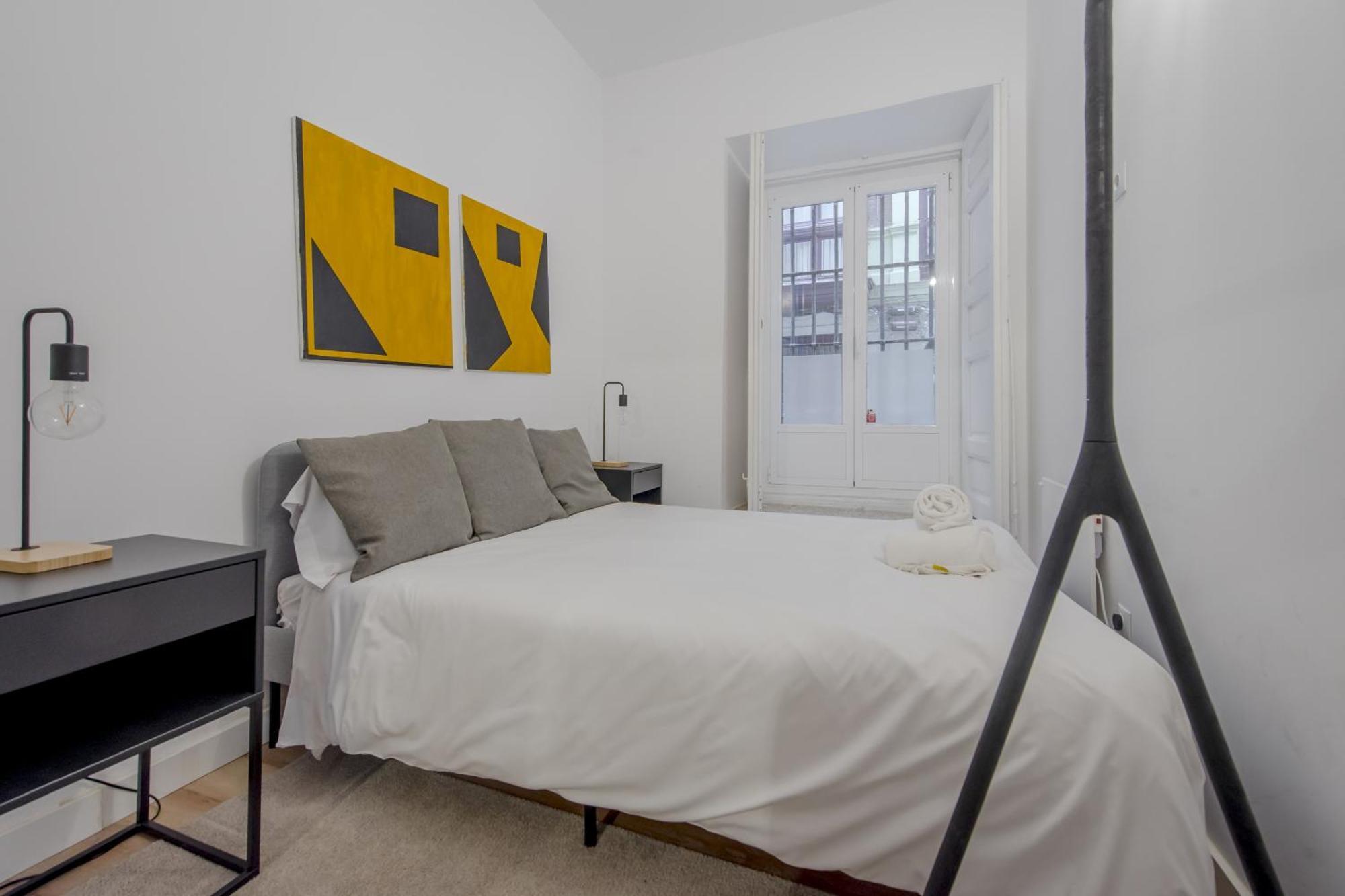 Apartment C-cabeza Cool 7 Al Lado De Tirso De Molina E1 *