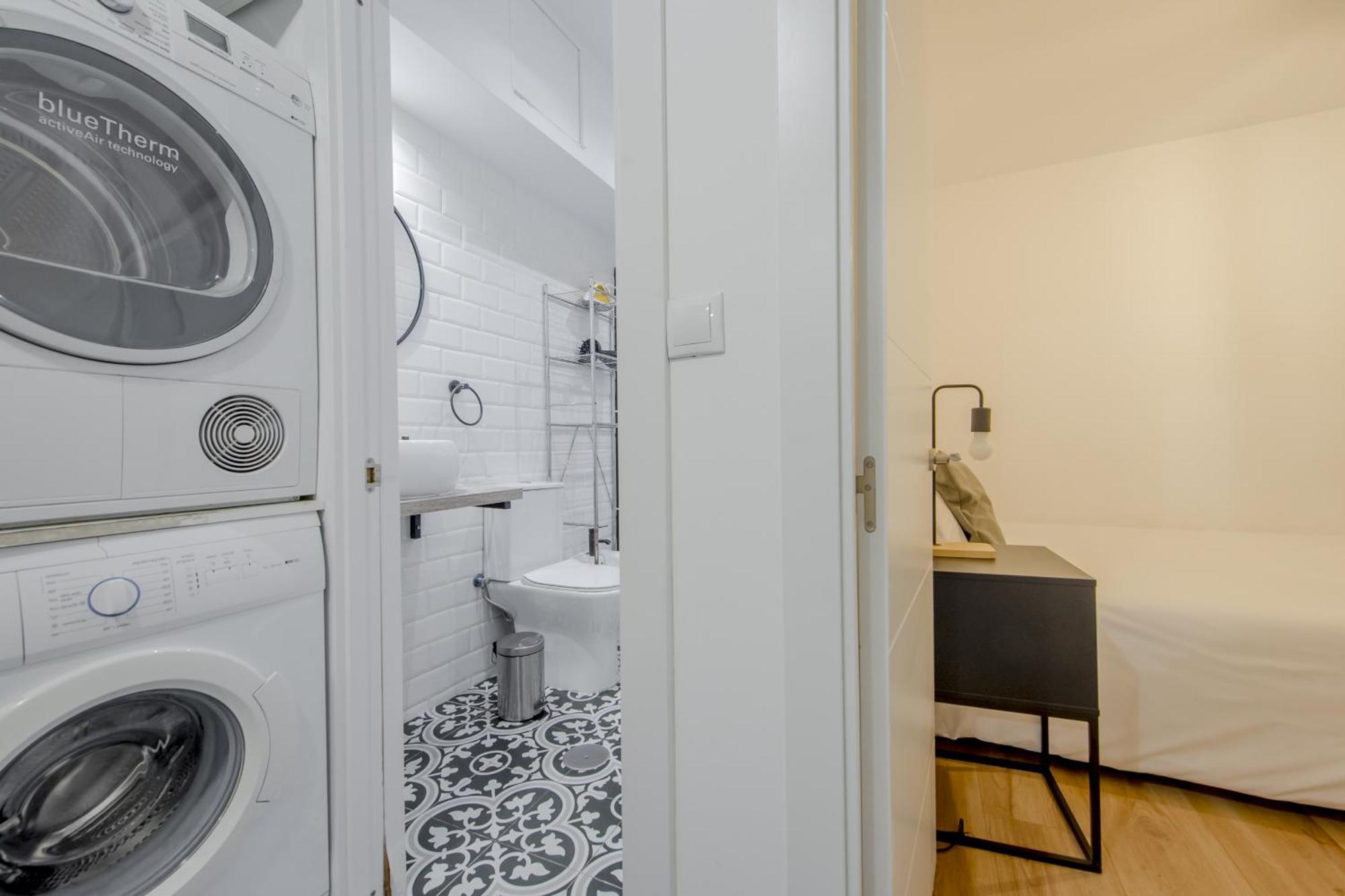 Apartment C-cabeza Cool 7 Al Lado De Tirso De Molina E1 *