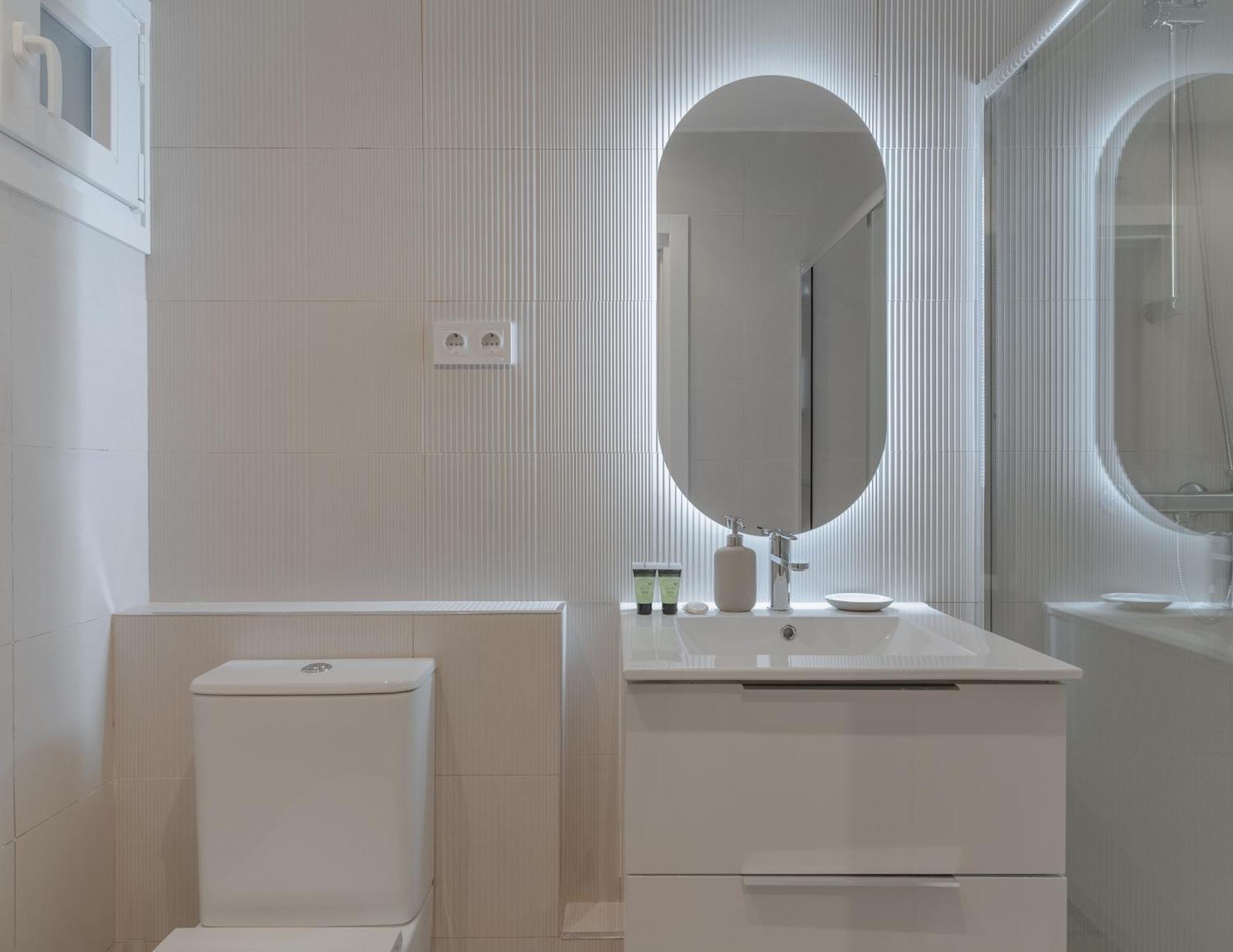 Apartment Modern, Centric -2bd 2bth- Delicias Madrid