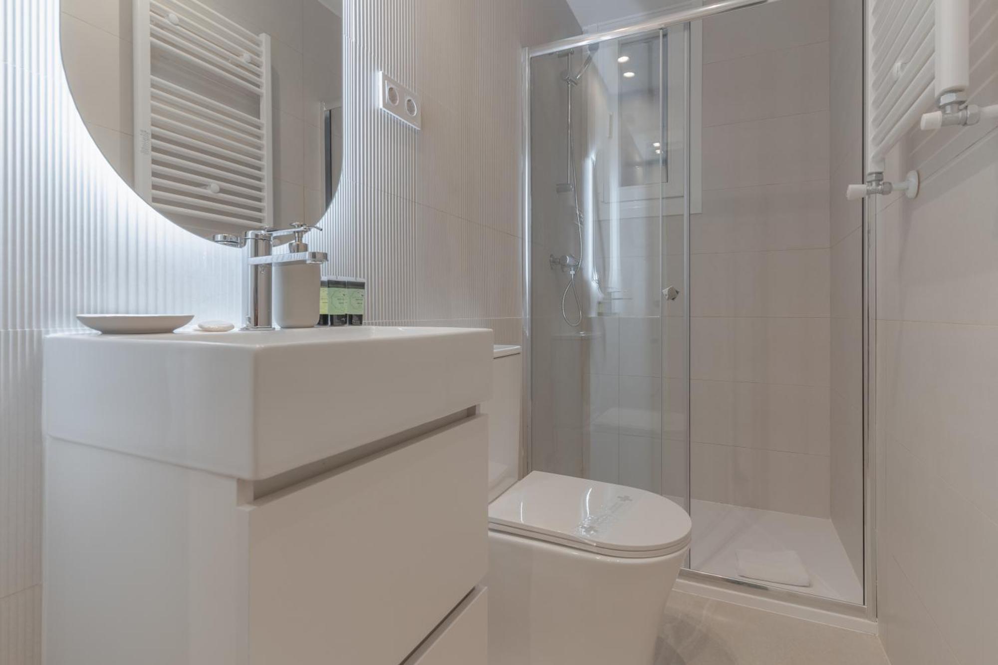 Modern, Centric -2bd 2bth- Delicias * Madrid