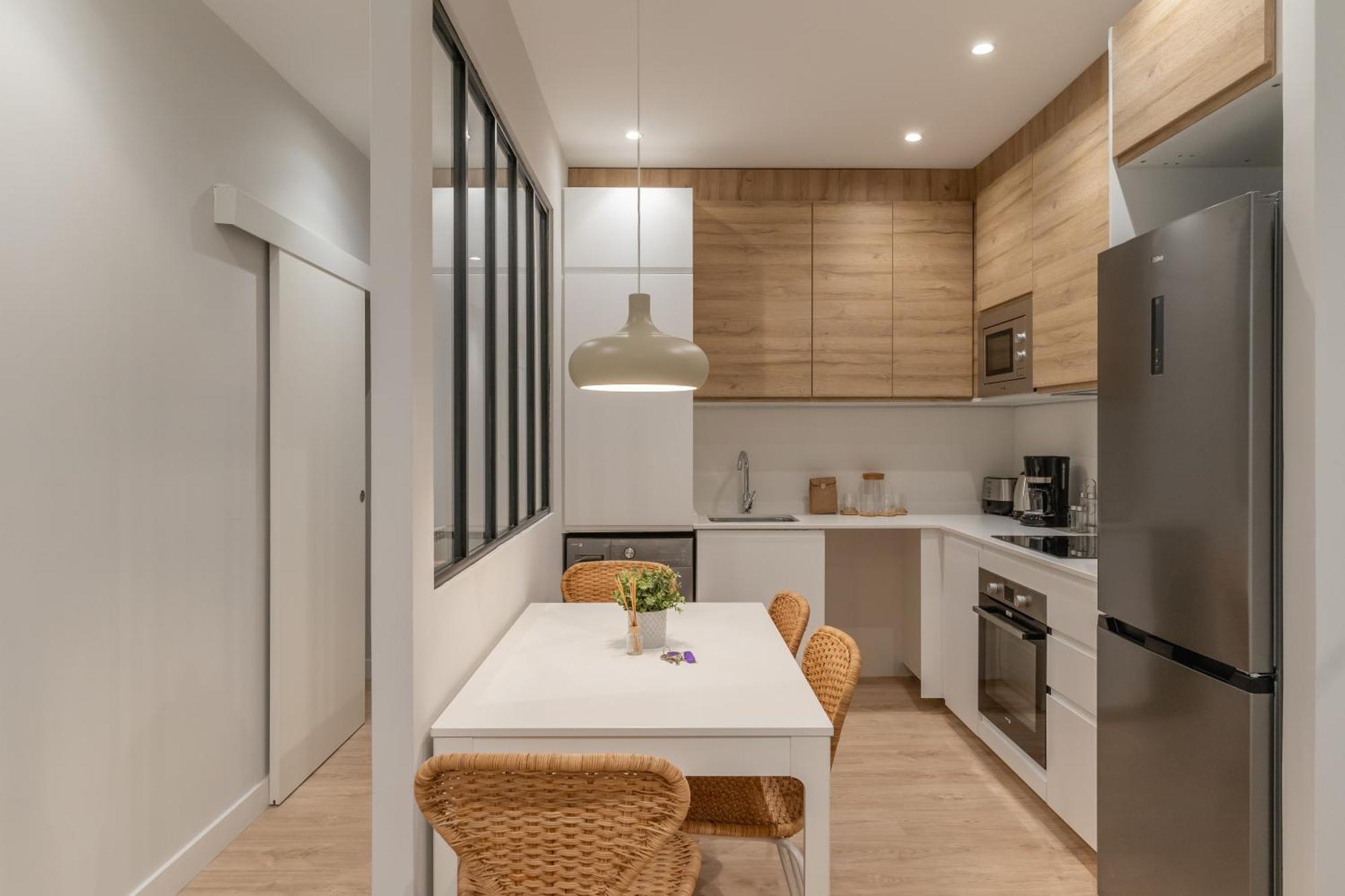 Apartment Modern, Centric -2bd 2bth- Delicias Madrid