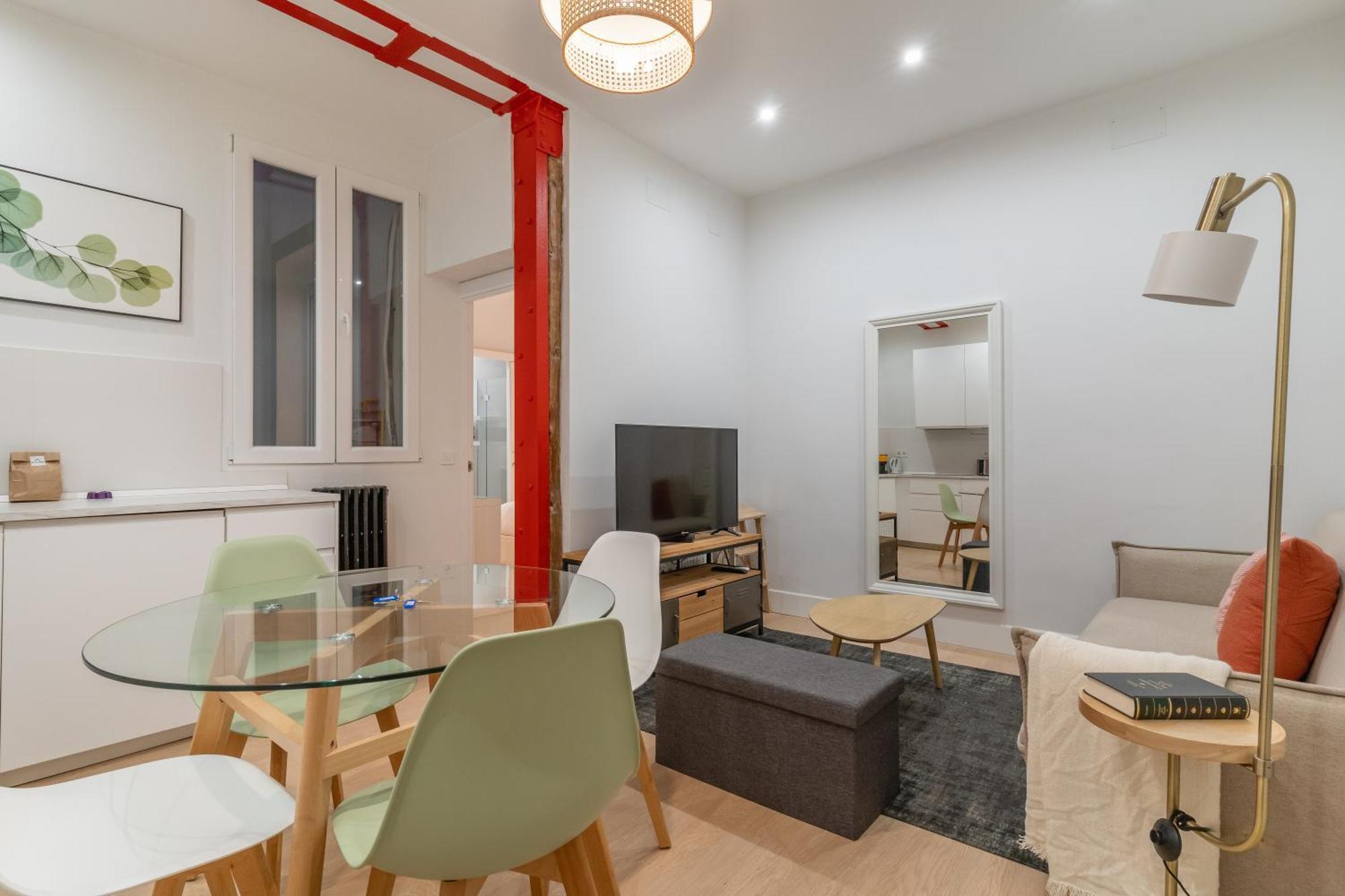 Cozy And Central-1bd 1bth- Cortes Apartment *