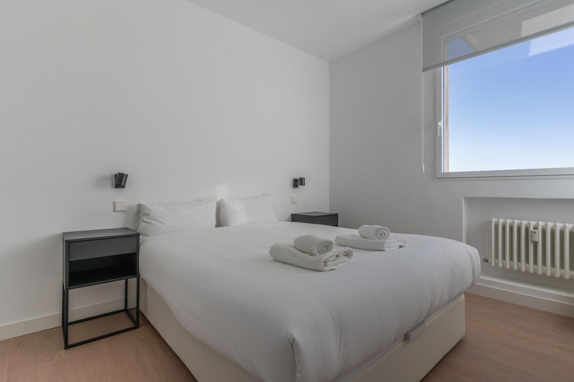 Bright With Views -2bd 1bth- Bernabeu