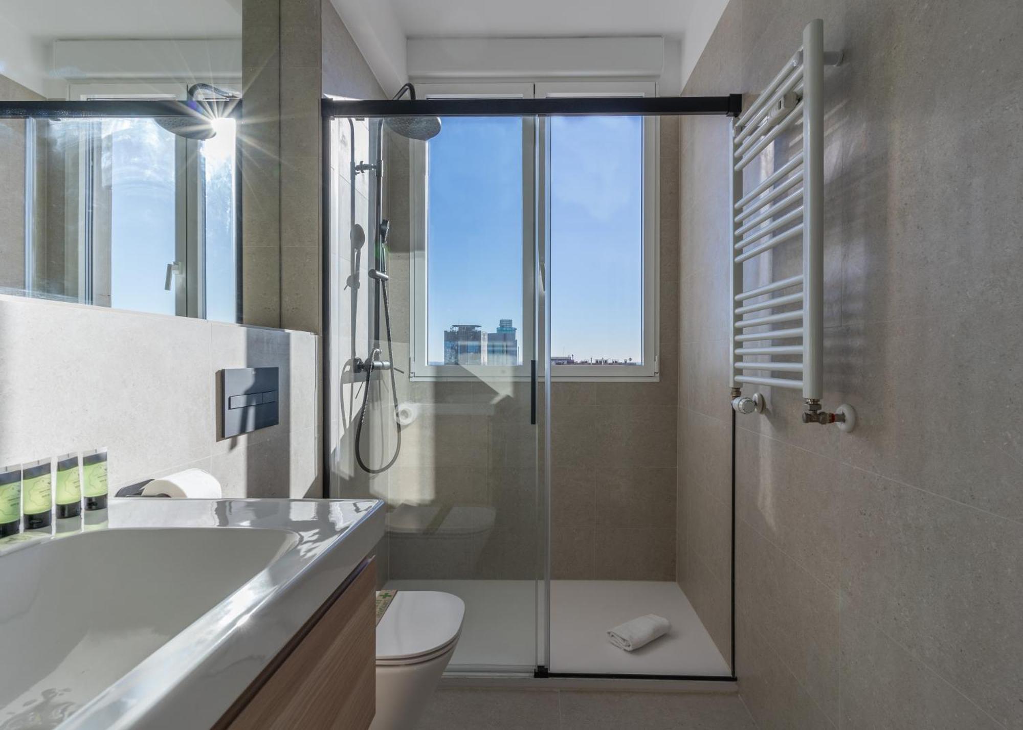 Bright With Views -2bd 1bth- Bernabeu