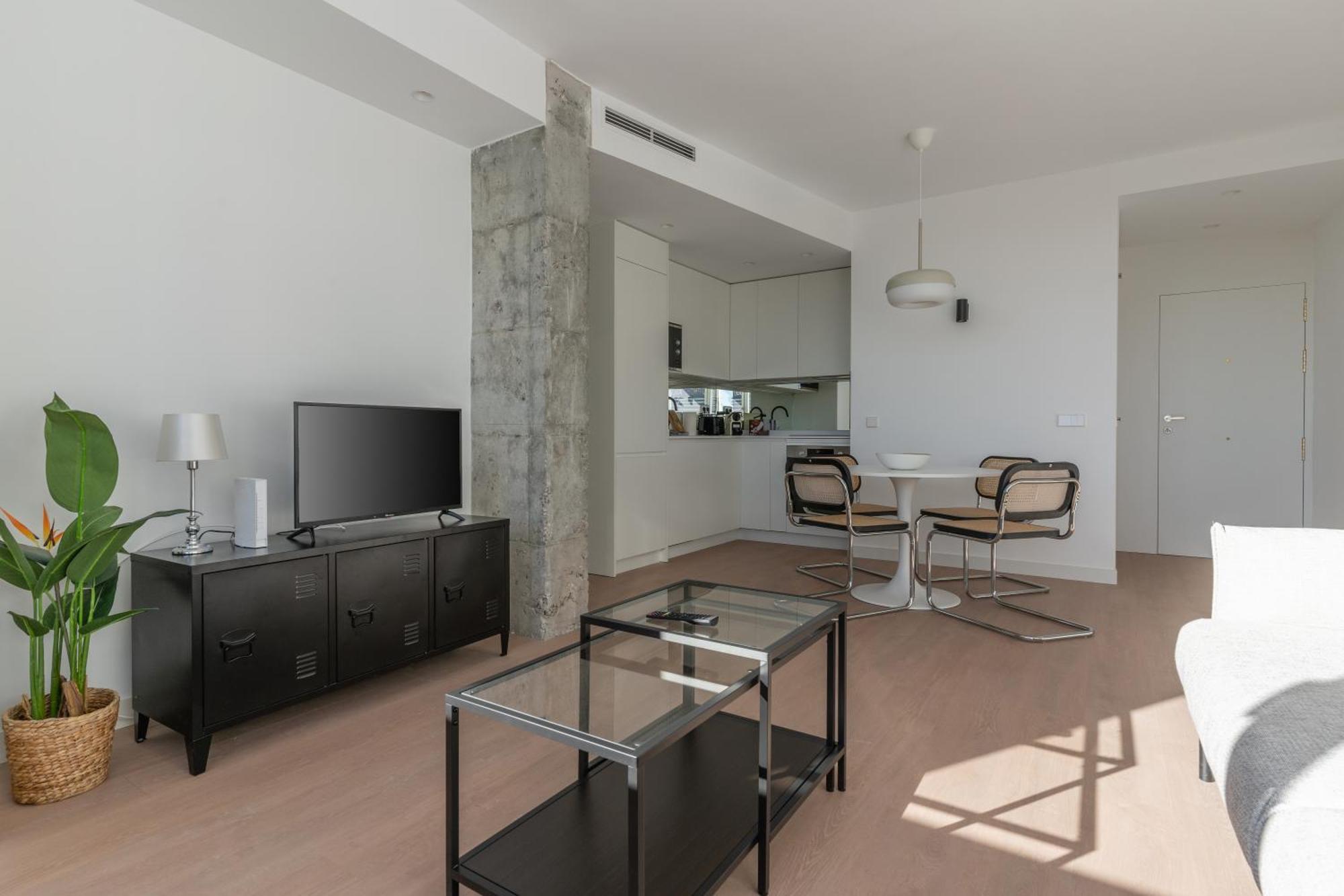 Bright With Views -2bd 1bth- Bernabeu Apartamento *
