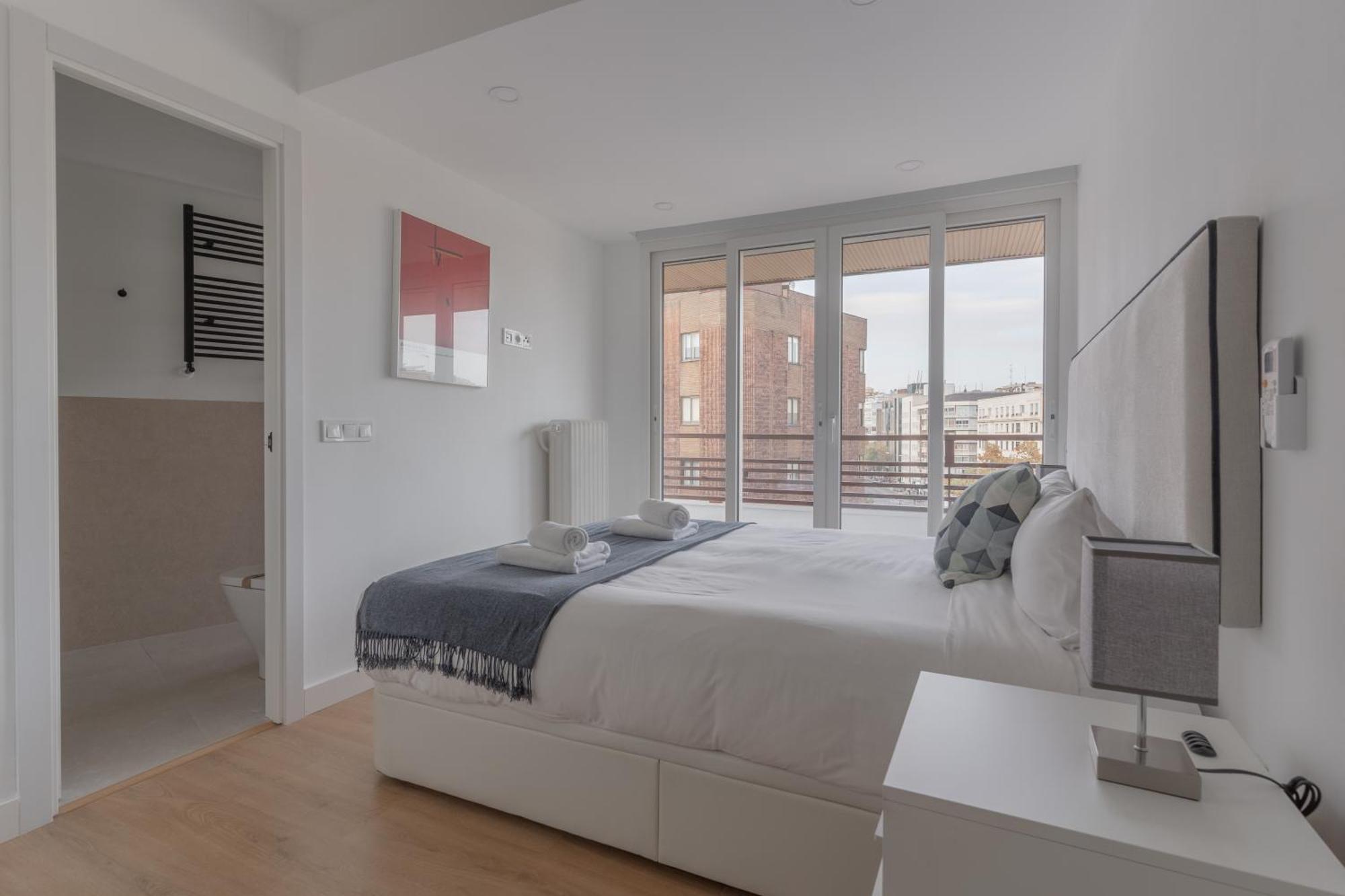 Apartamento Bright With Terrace- 2bd 2bth- Salamanca