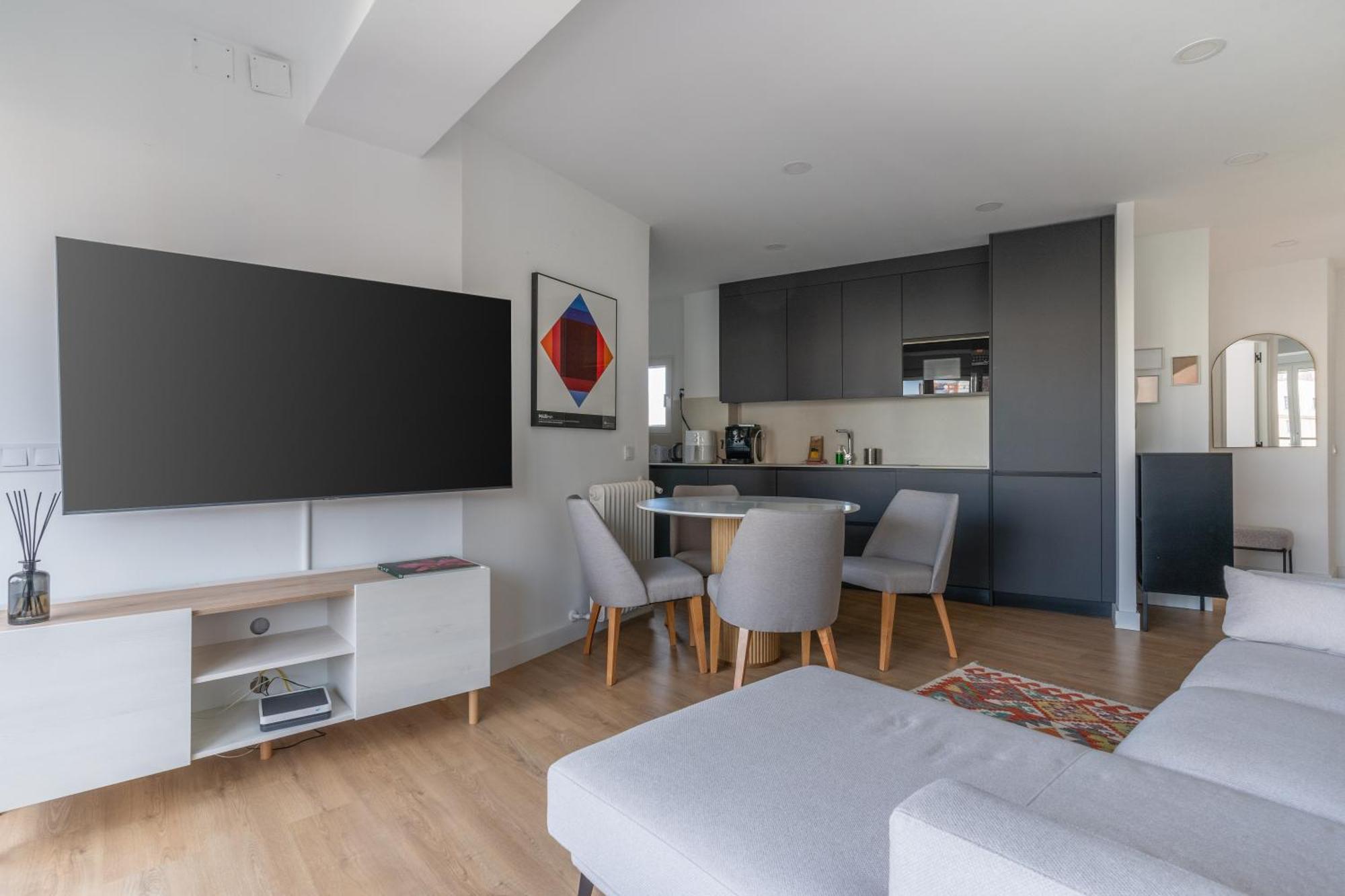 Apartamento Bright With Terrace- 2bd 2bth- Salamanca *