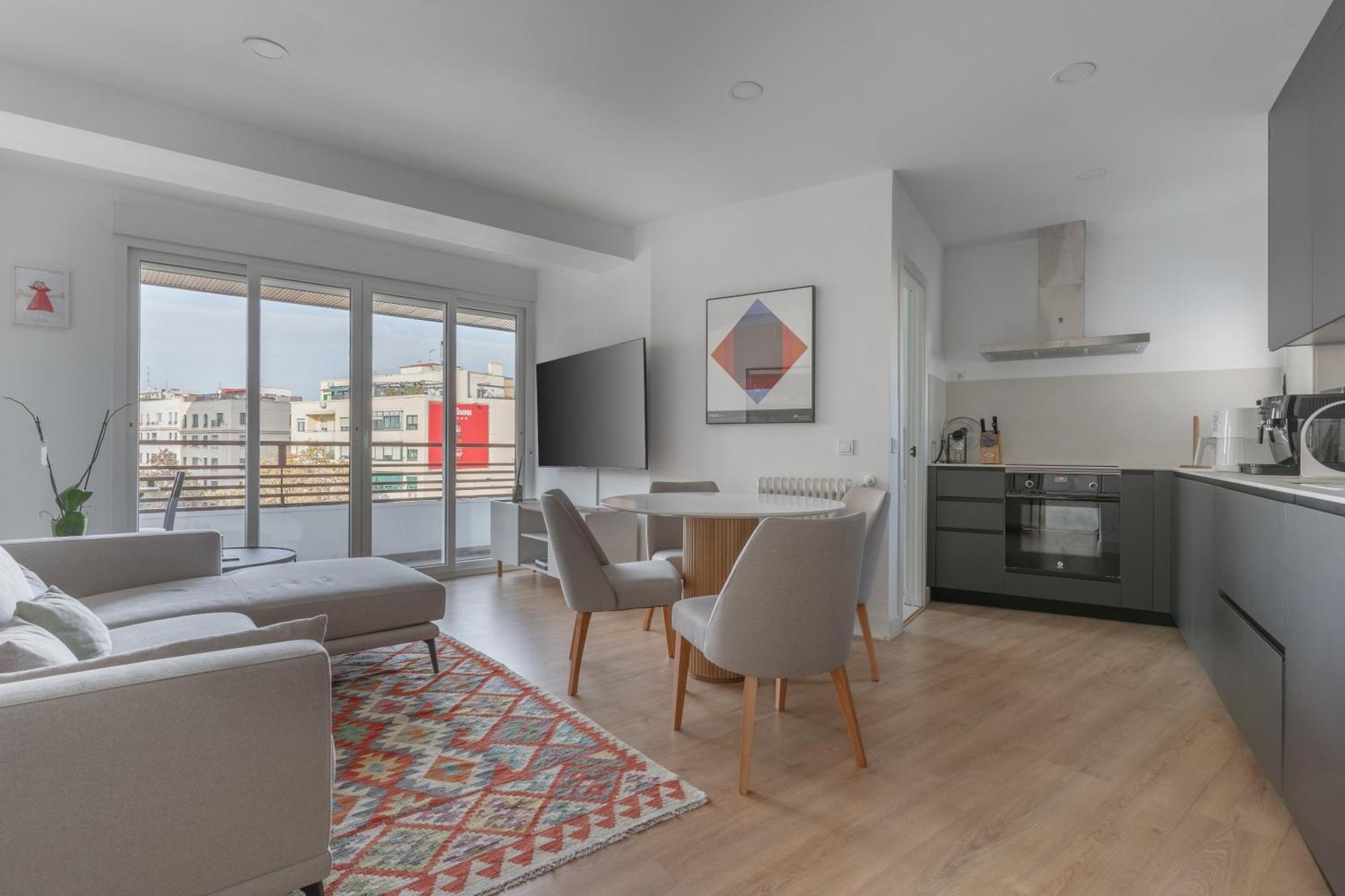 Bright With Terrace- 2bd 2bth- Salamanca * Madri