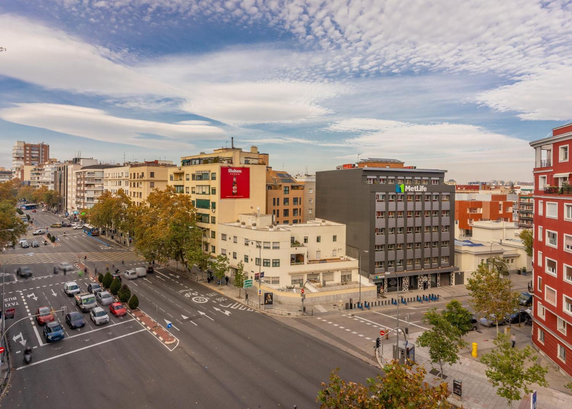 Bright With Terrace- 2bd 2bth- Salamanca Apartamento