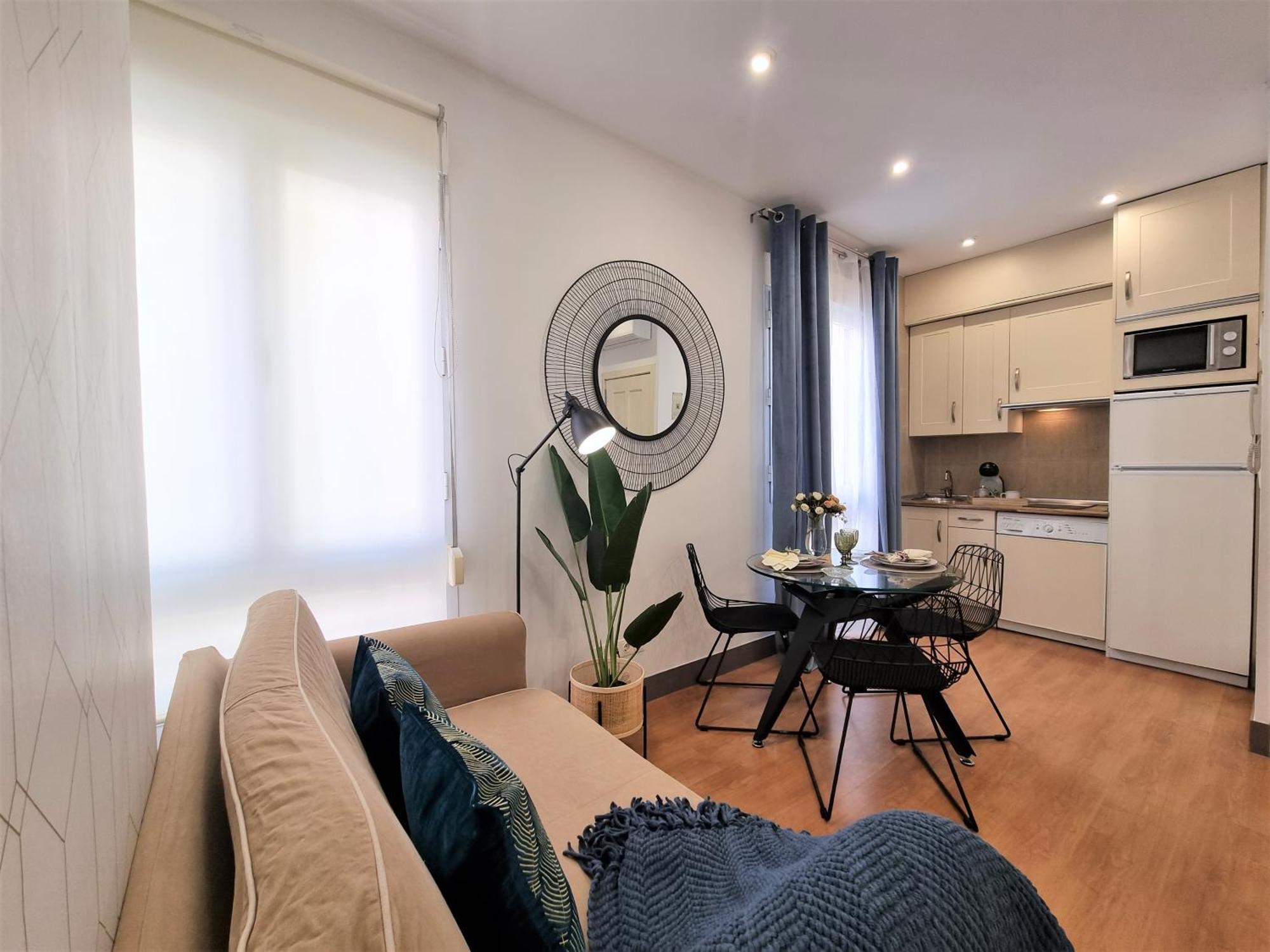 Apartment Molina - La Latina
