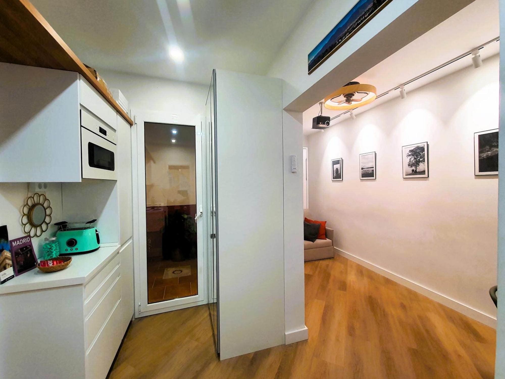 Rentadore Lavapies Studio Apartment *
