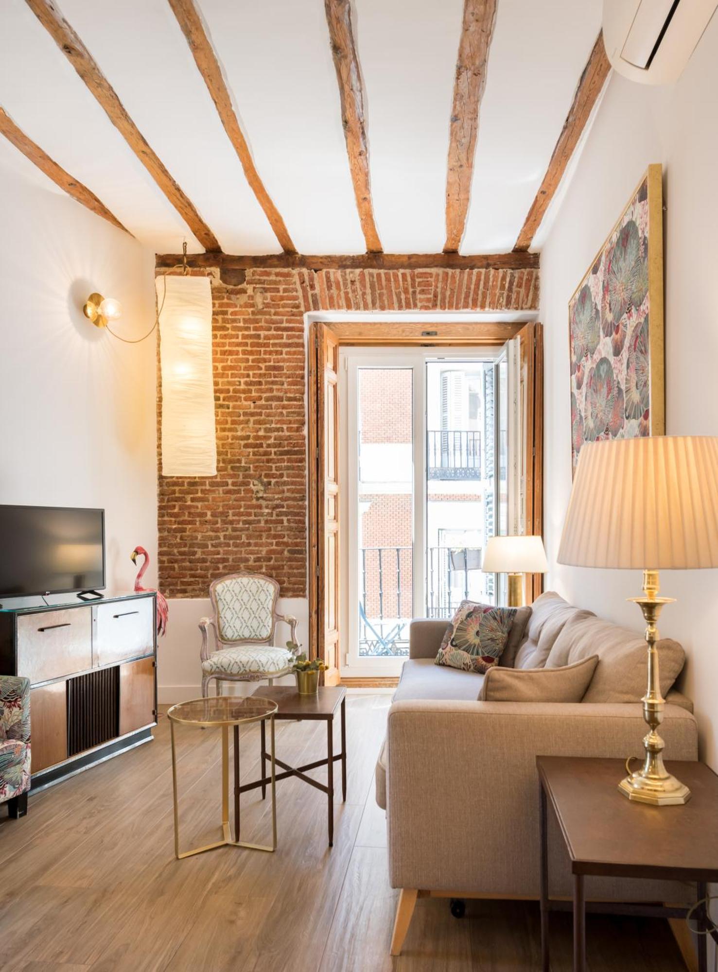Prado Santa Ana 2bd/2ba Apartment Madrid