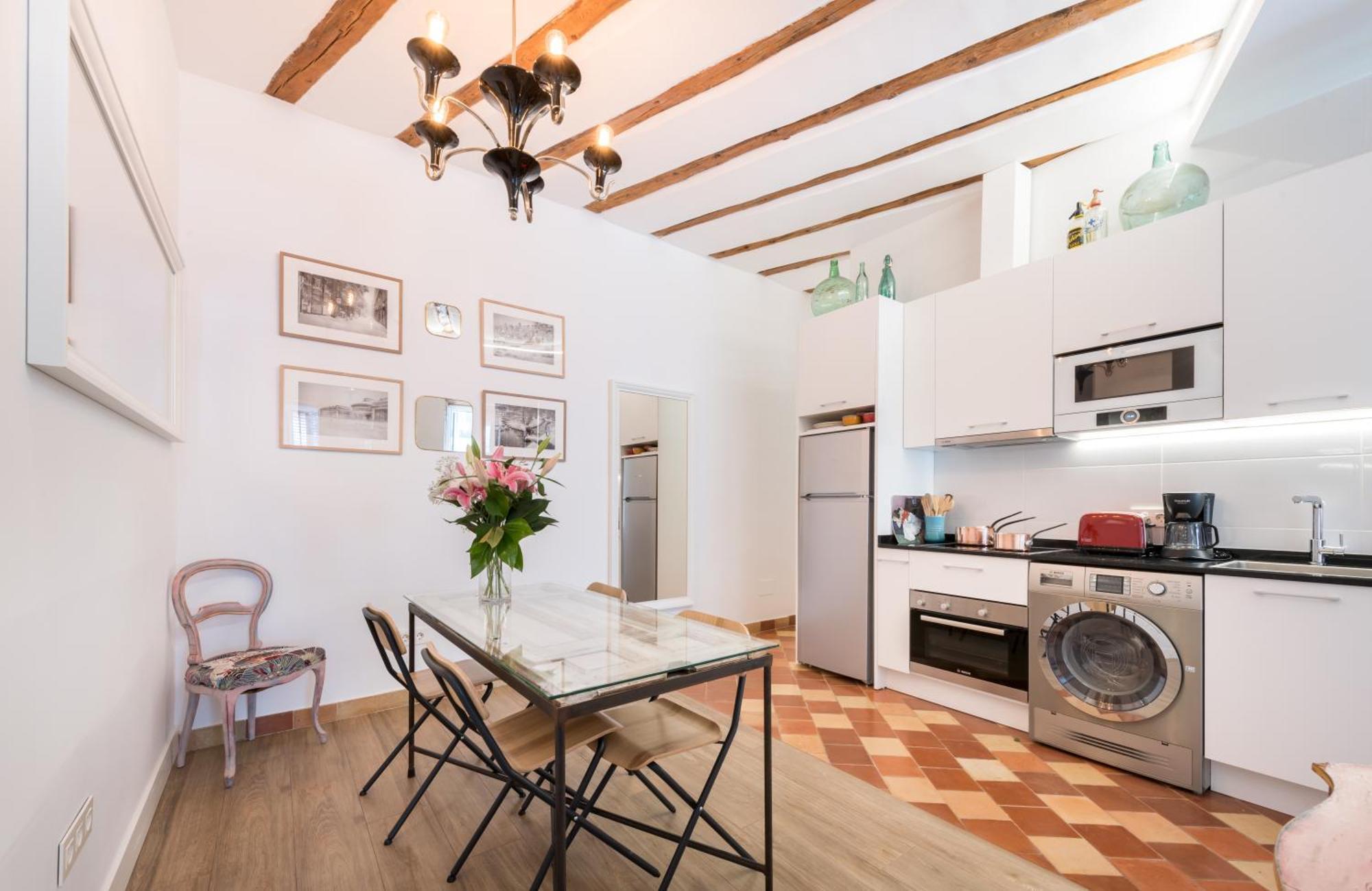 Prado Santa Ana 2bd/2ba Apartment
