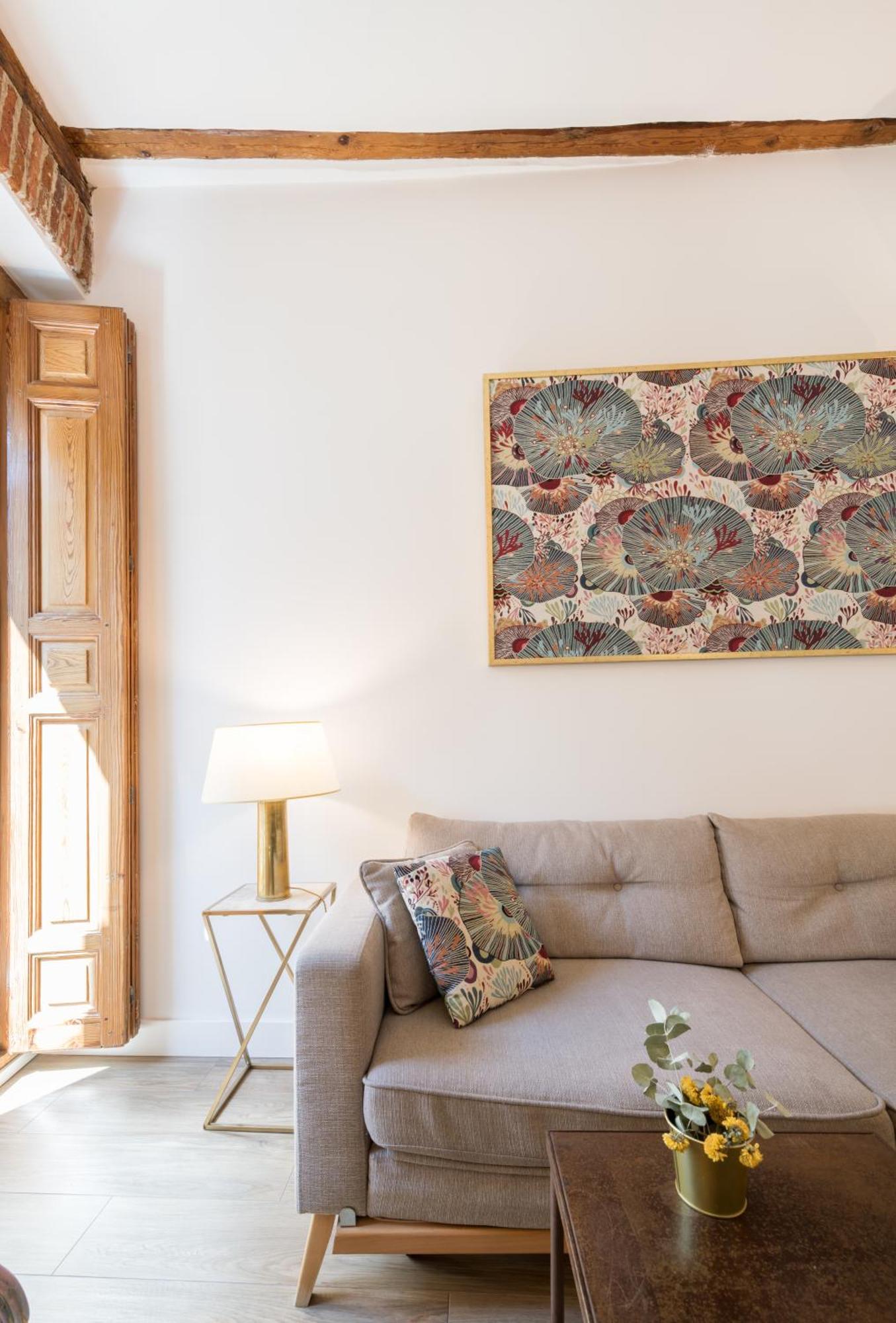 Prado Santa Ana 2bd/2ba Apartment *