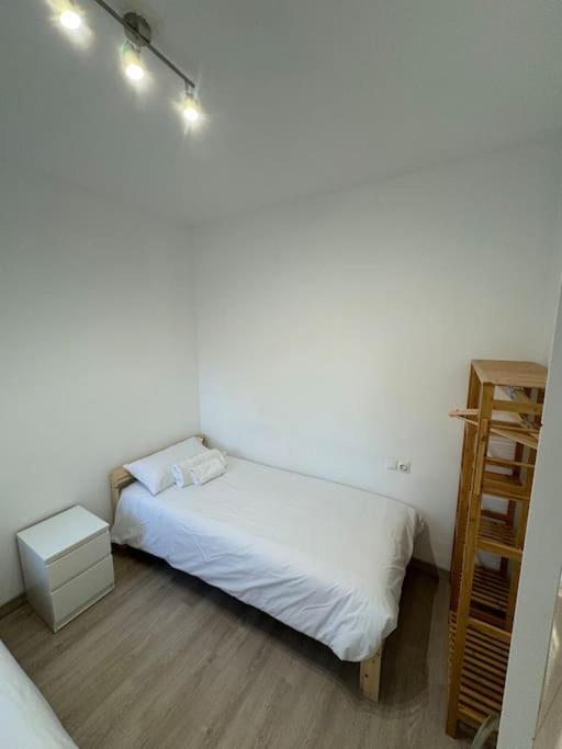 Apartamento 12 De Octubre, Almendrales Apartamento