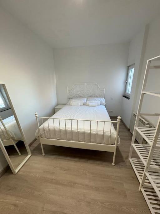 Apartamento 12 De Octubre, Almendrales Apartamento *