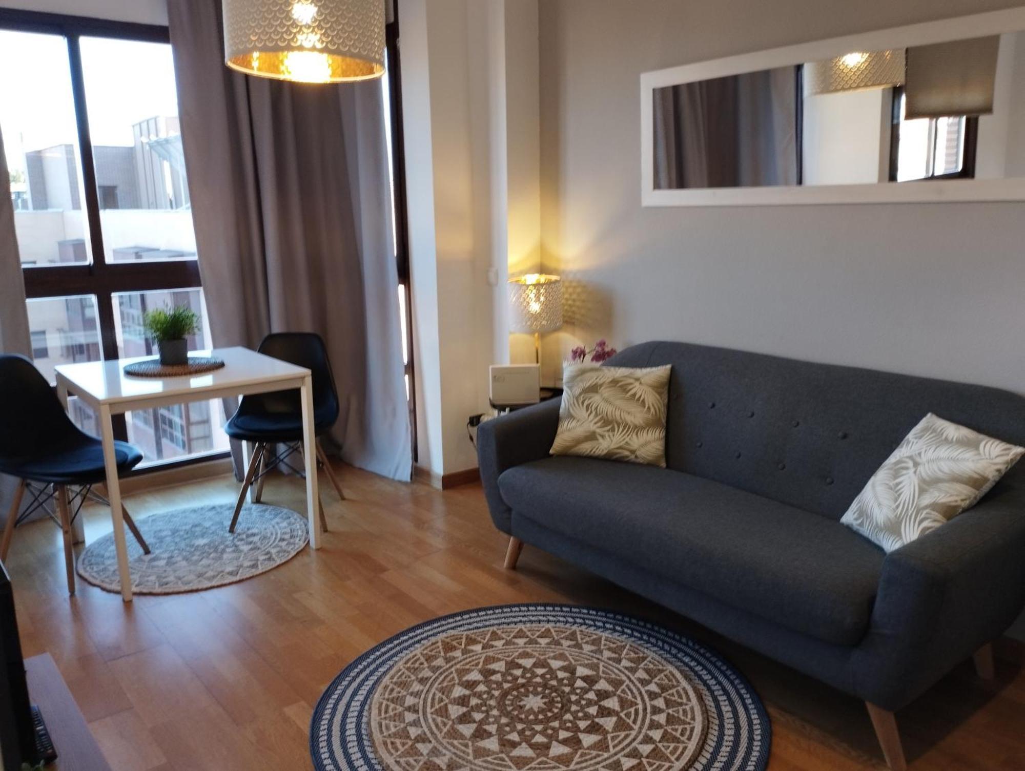 My - Aeropuerto Ifema Apartamento