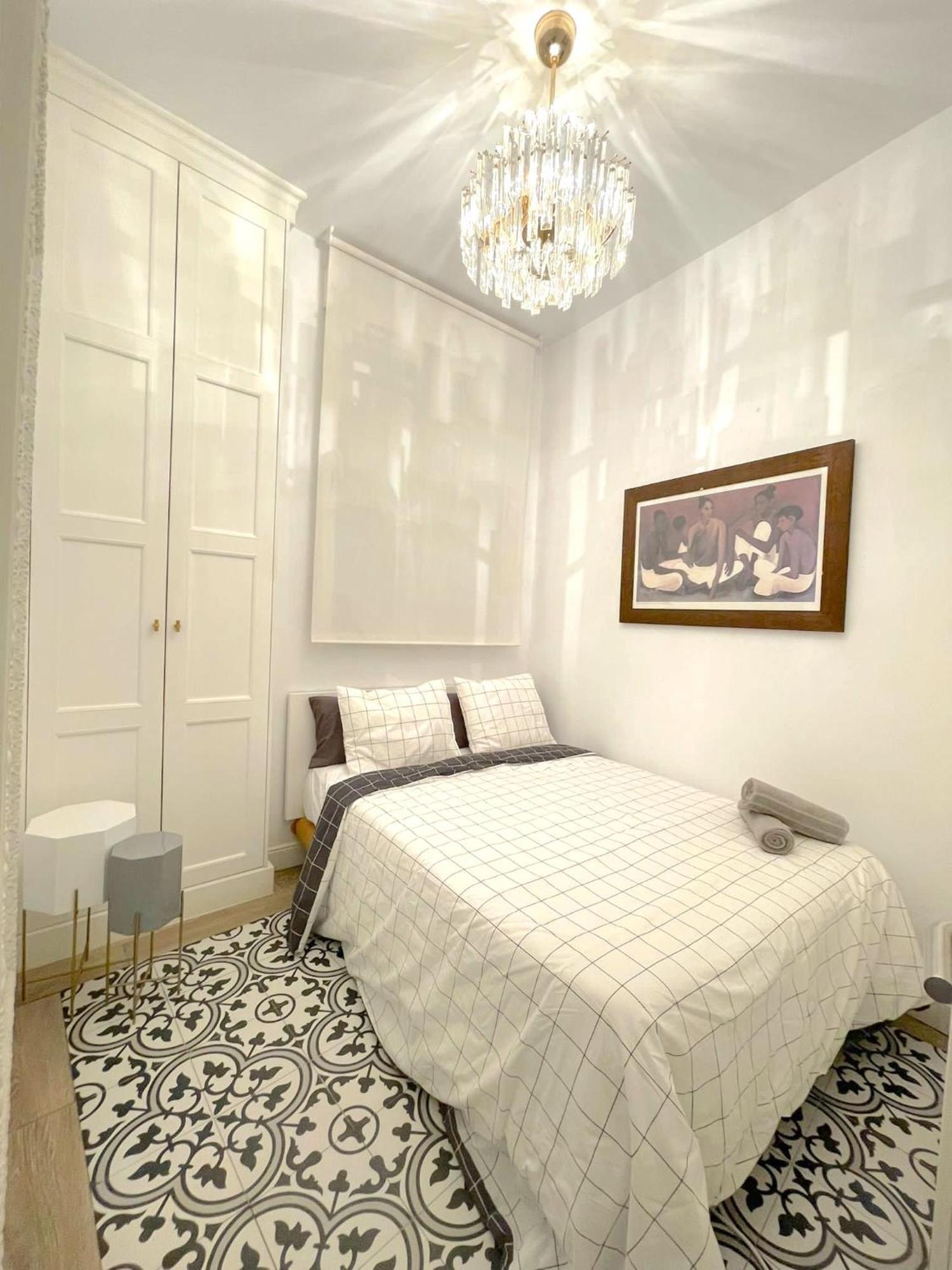 New In City-center, Gran Via Madri