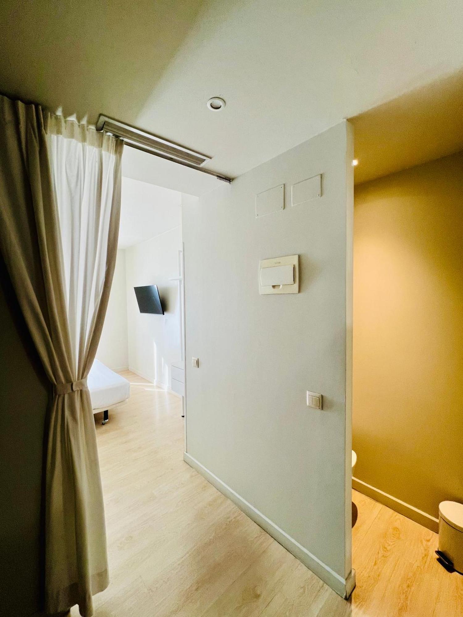 Urbansea Atocha 113 Hotel *