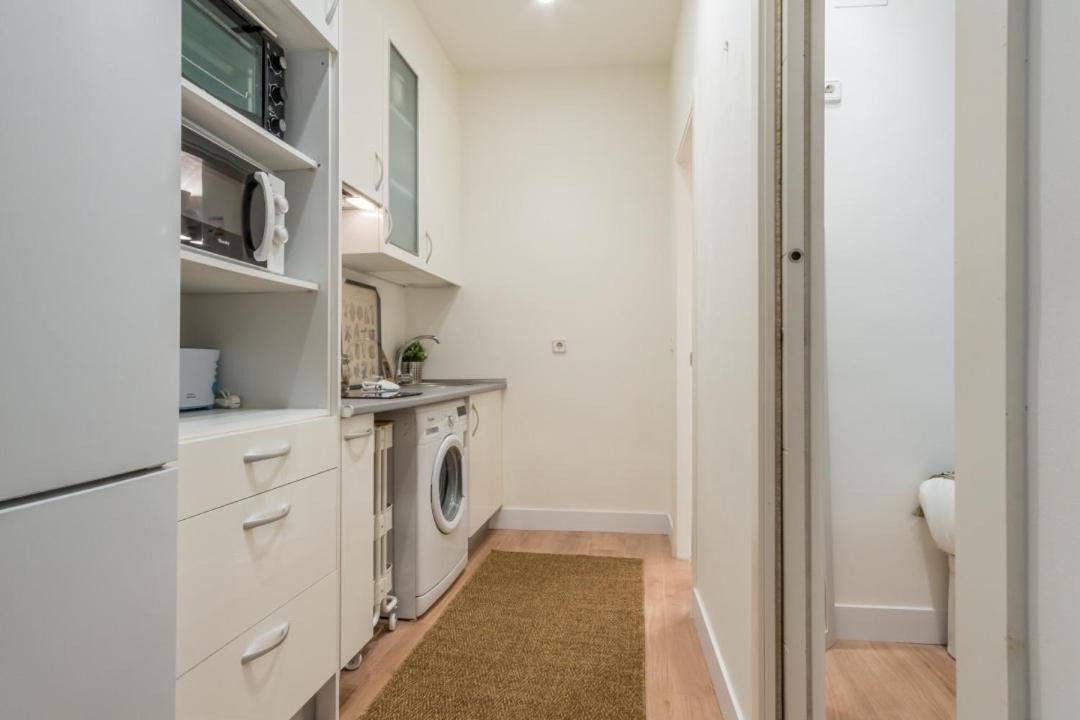 Cozy 1bd 1bth - Anton Martin *