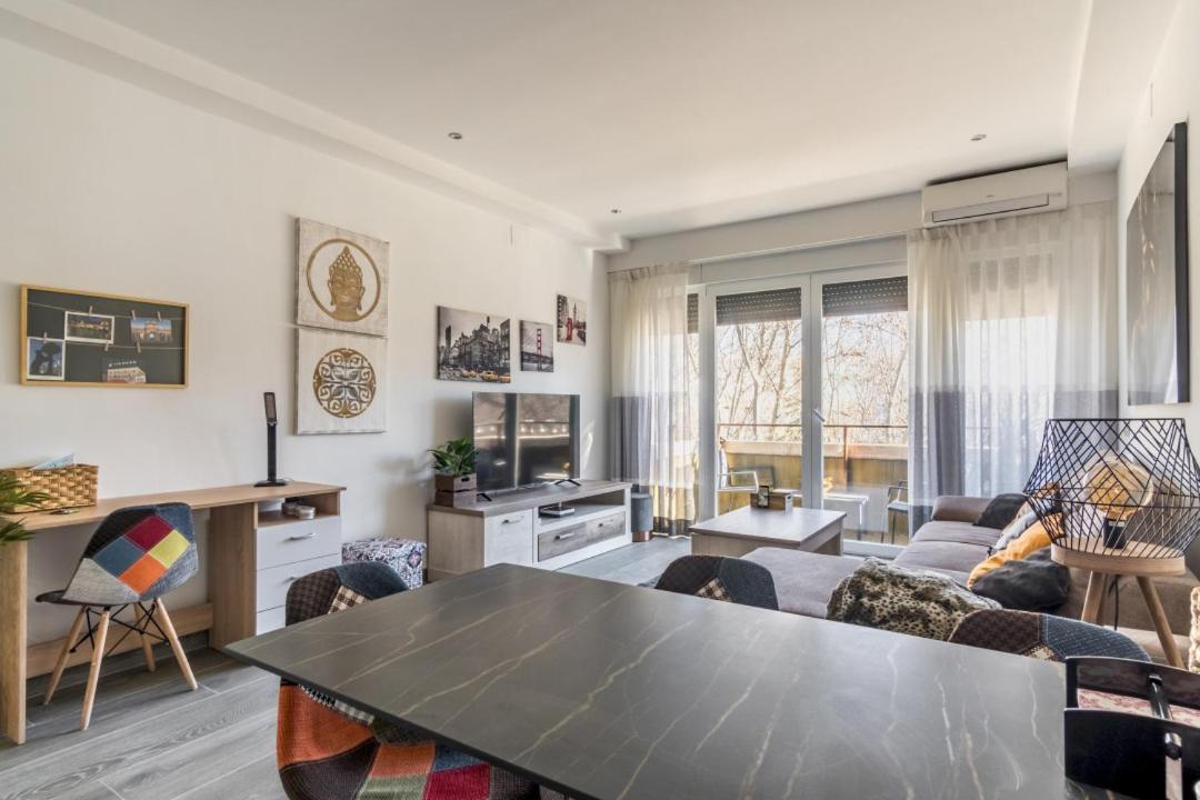 Brigth- Pool Parking-1bd 1bth-prado Apartamento Madri