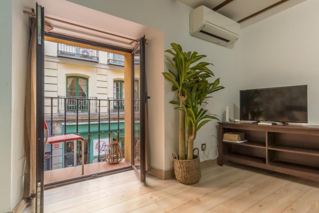 Bright & Cozy- 2bd 1,5bth - La Latina Apartment