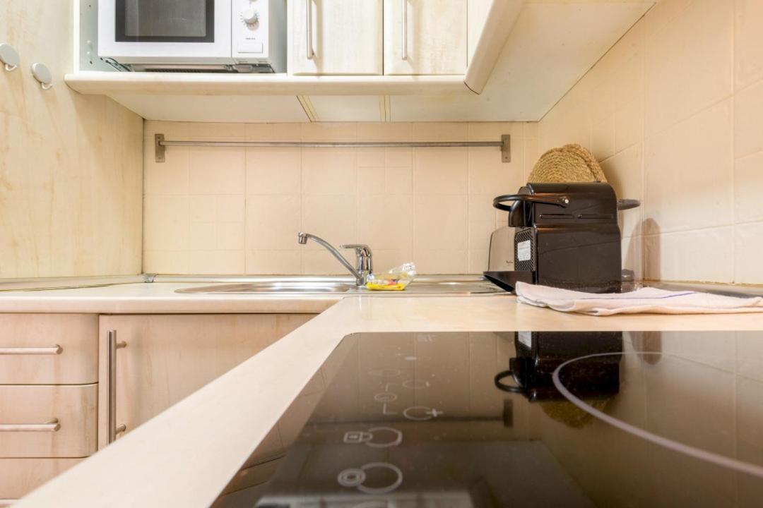Apartment 1 Bedroom 1 Bathroom Furnished - Malasana - Modern In Downtown Area - Mintystay Madrid