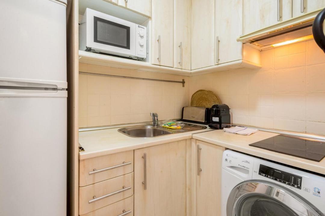 Apartment 1 Bedroom 1 Bathroom Furnished - Malasana - Modern In Downtown Area - Mintystay