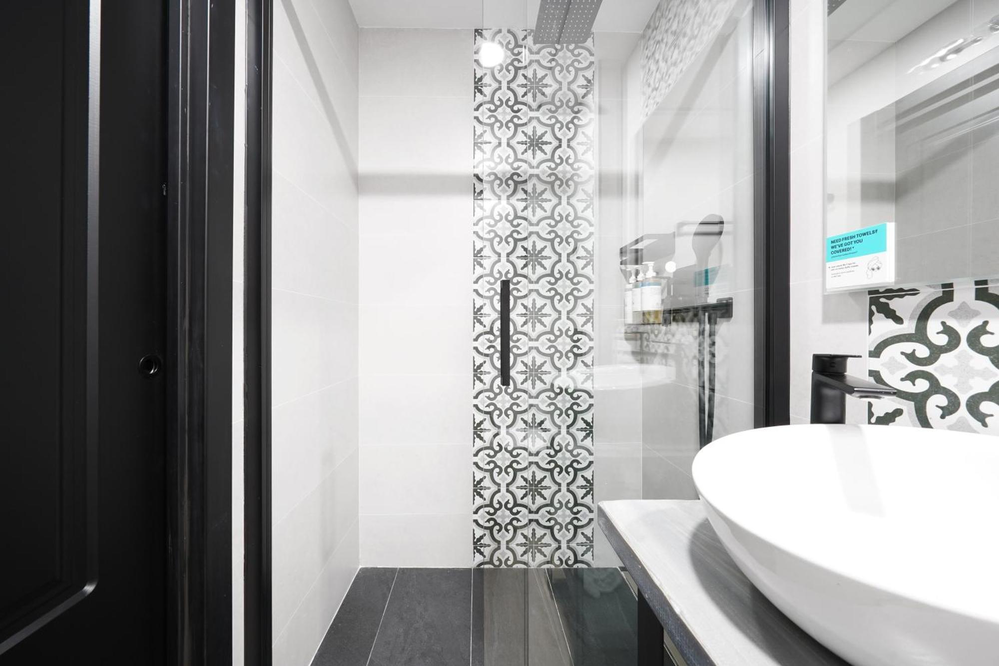 Aparthotel Numa Luna 4*